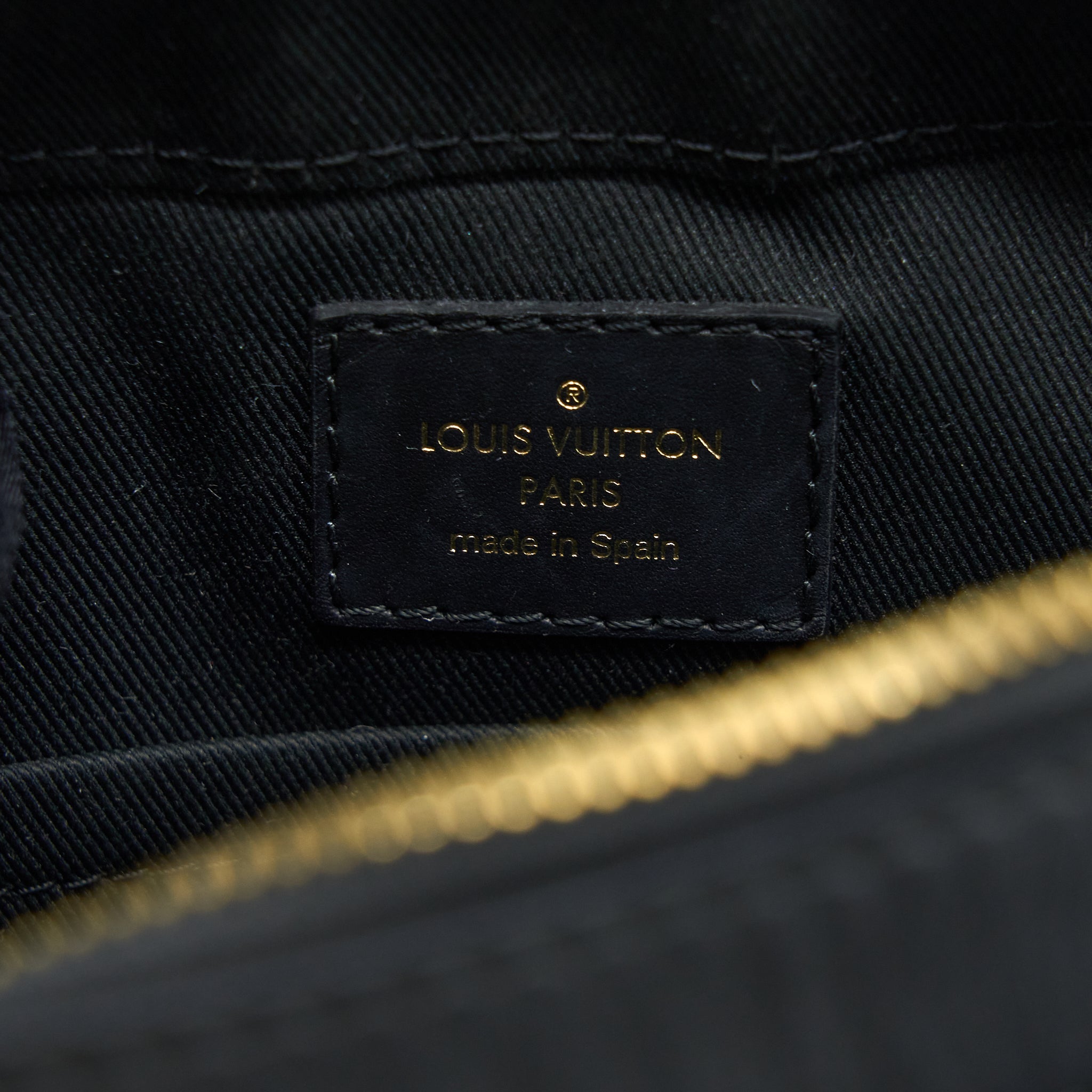 LOUIS VUITTON CROSSBODY CAMERA BAG MONOGRAM CANVAS/BLACK LEATHER GHW