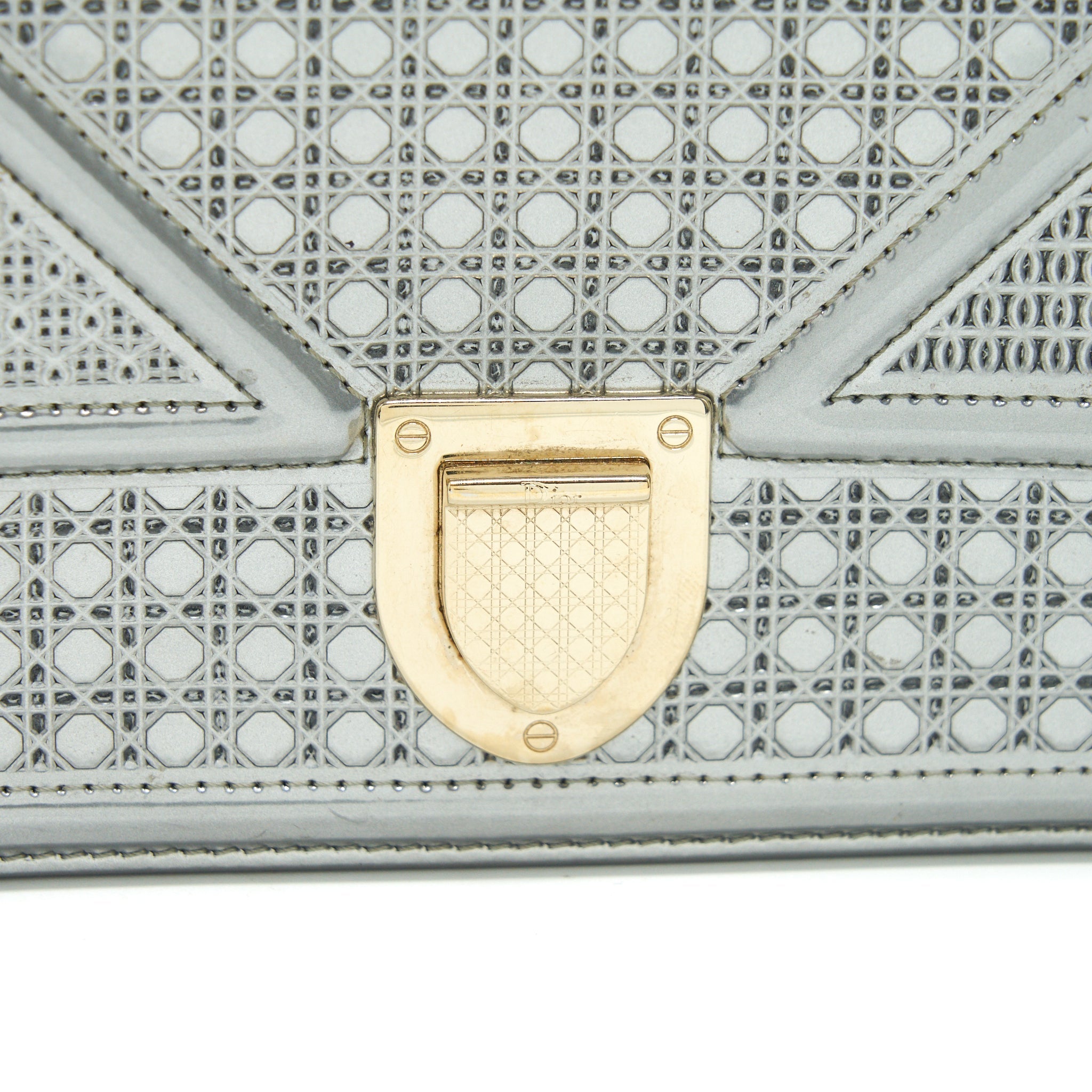 DIOR DIORAMA WALLET ON CHAIN METALLIC SILVER GHW