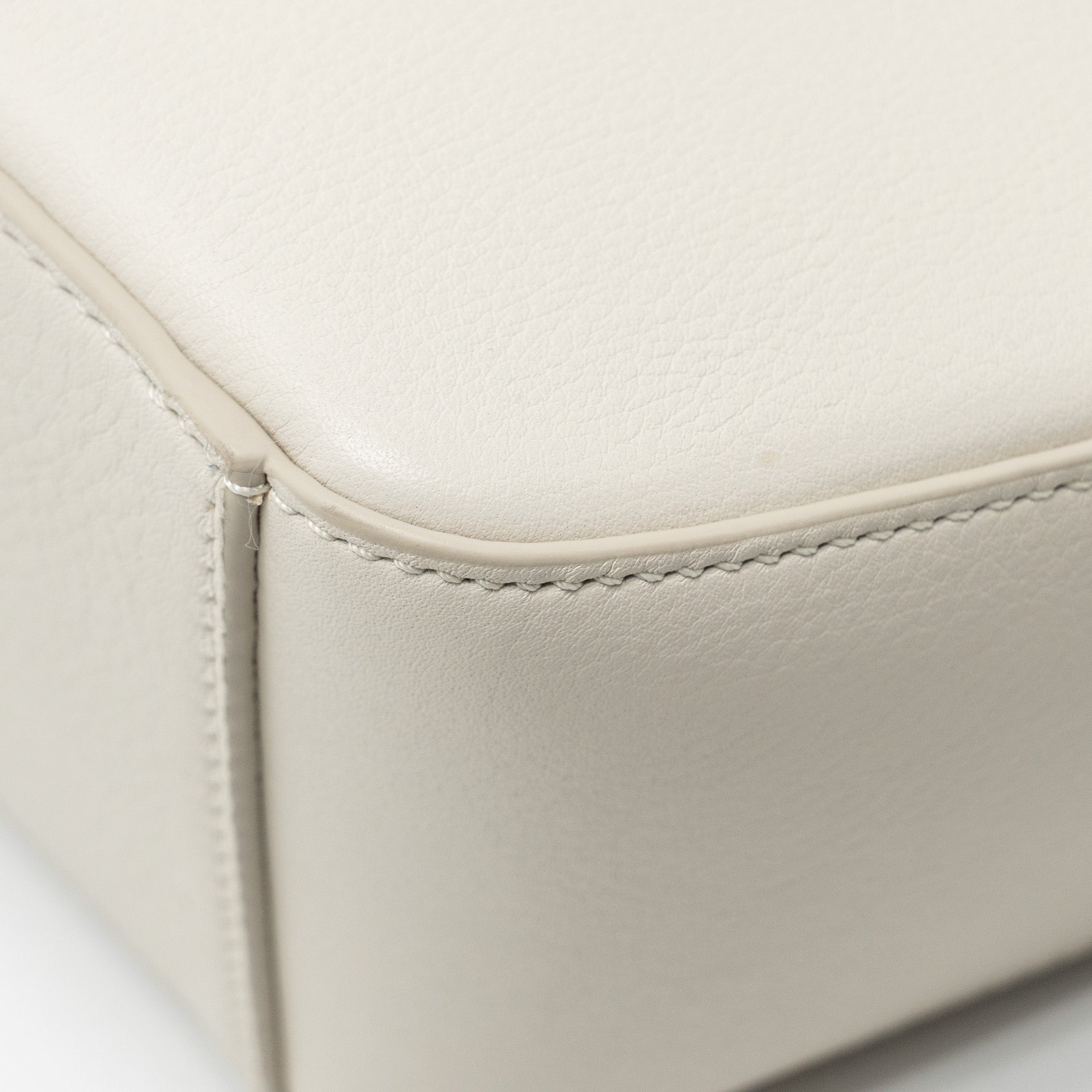 LOEWE MINI HAMMOCK HOBO CLASSIC CALFSKIN WHITE SHW