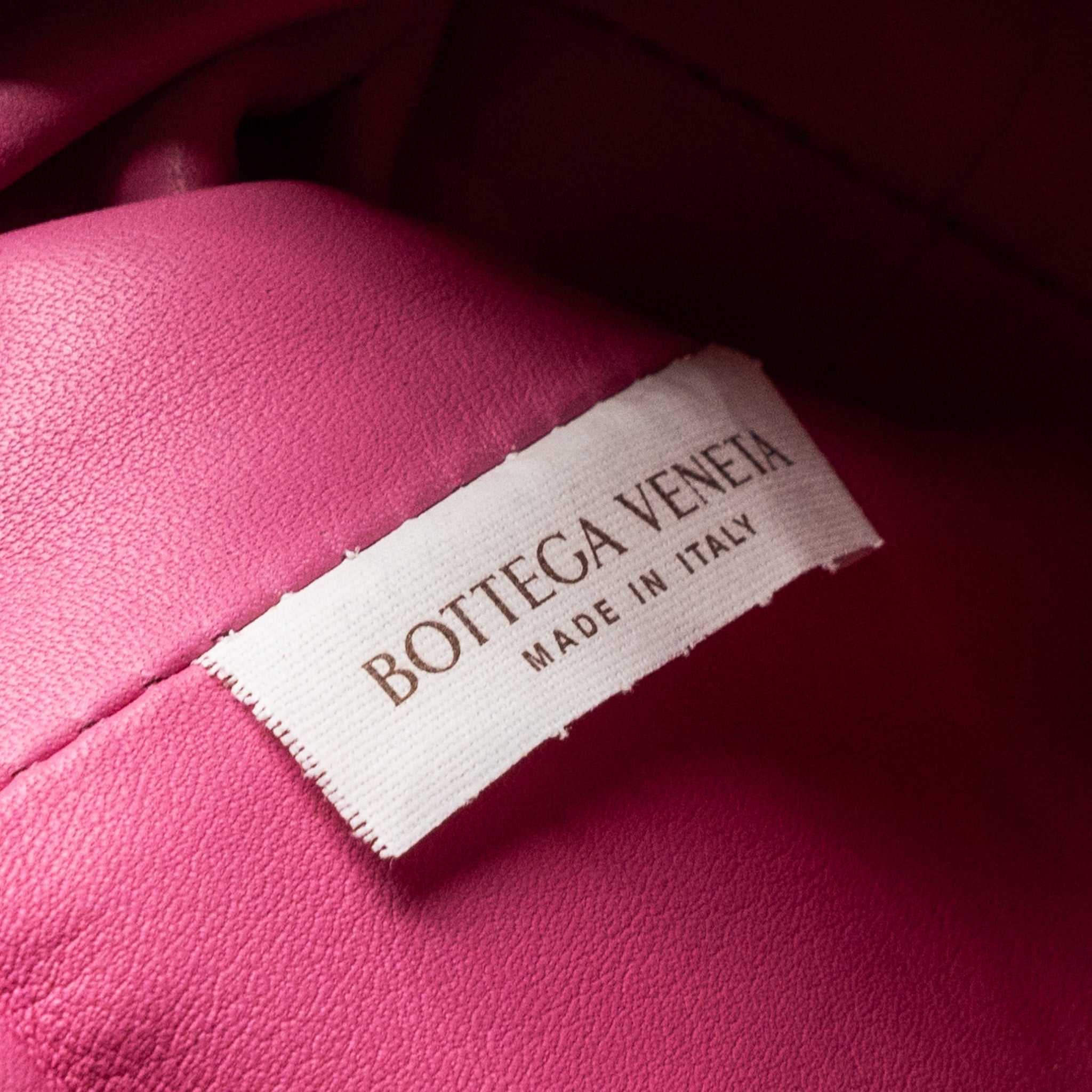 BOTTEGA VENETA MINI POUCH CALFSKIN PINK SHW
