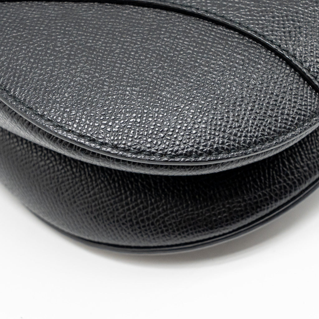 DIOR SADDLE BAG WITH STRAP GRAINED CALFSKIN BLACK GHW