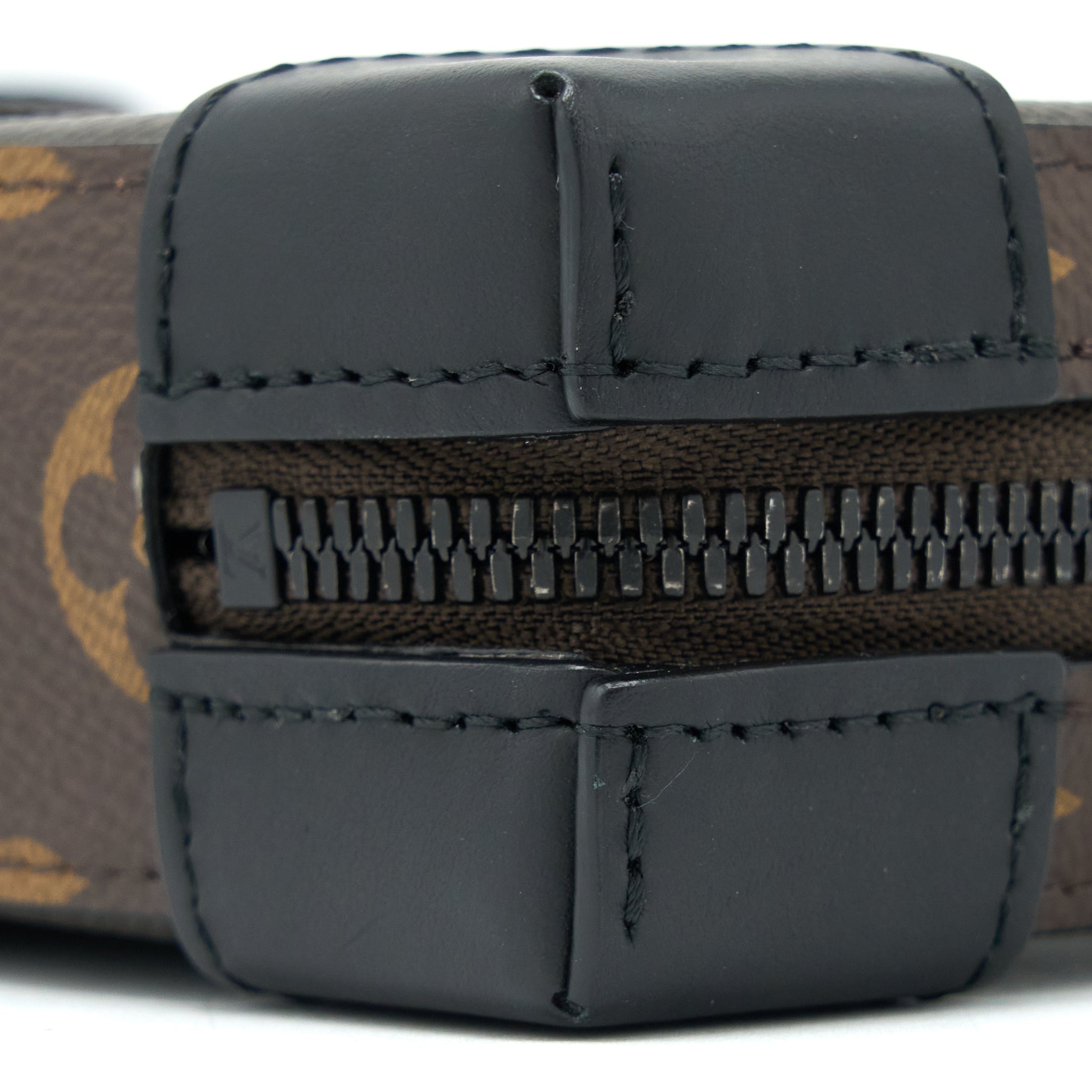 LOUIS VUITTON SOFT TRUNK WALLET TAIGA/MONOGRAM CANVAS KHAKI GREEN BLACK HARDWARE