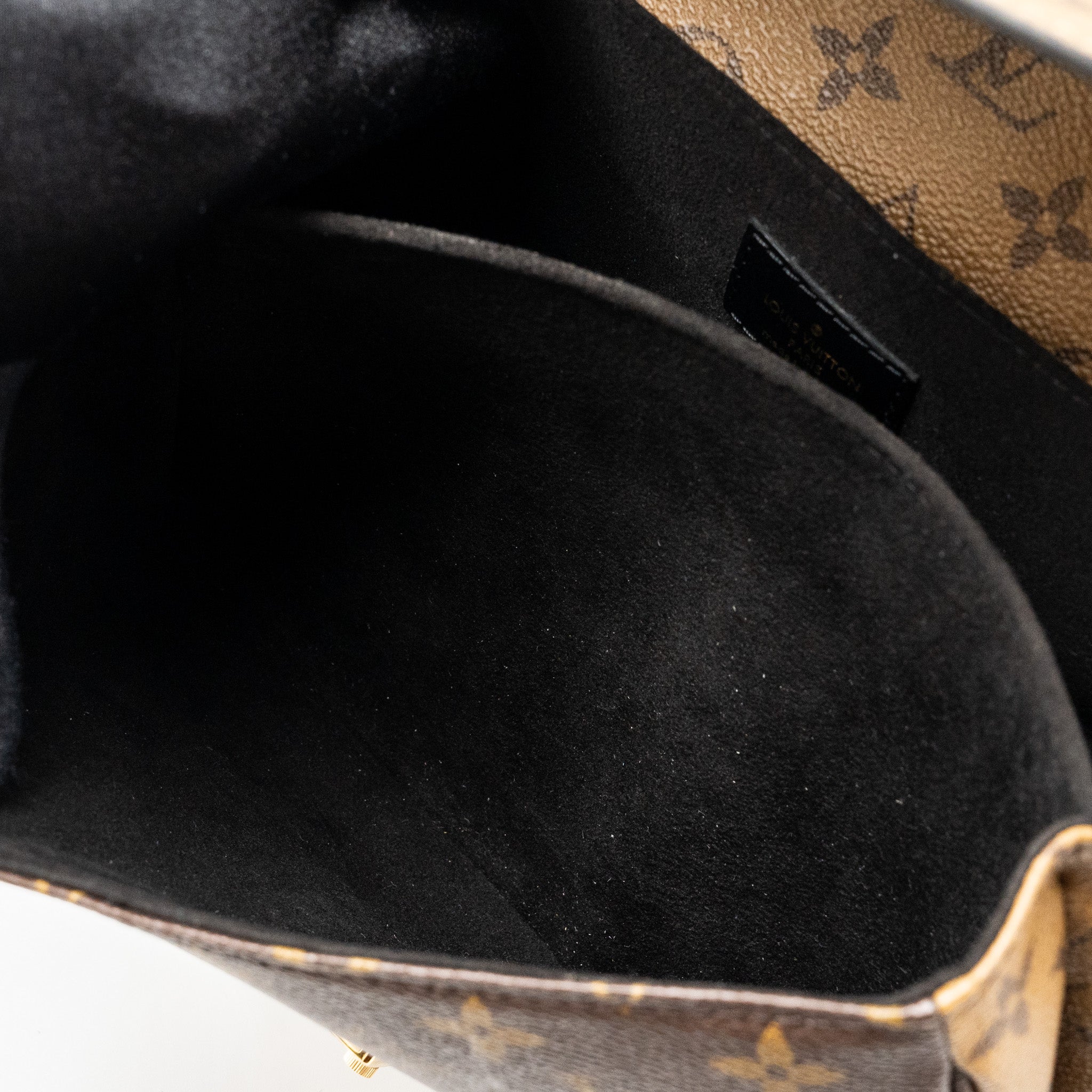 LOUIS VUITTON POCHETTE MÉTIS MONOGRAM REVERSE CANVAS GHW