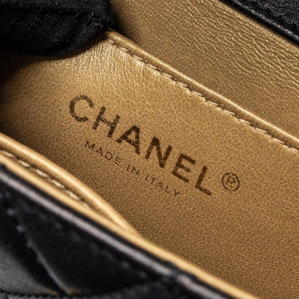 CHANEL VERTICAL PEARL FLAP BAG GOATSKIN BLACK GHW