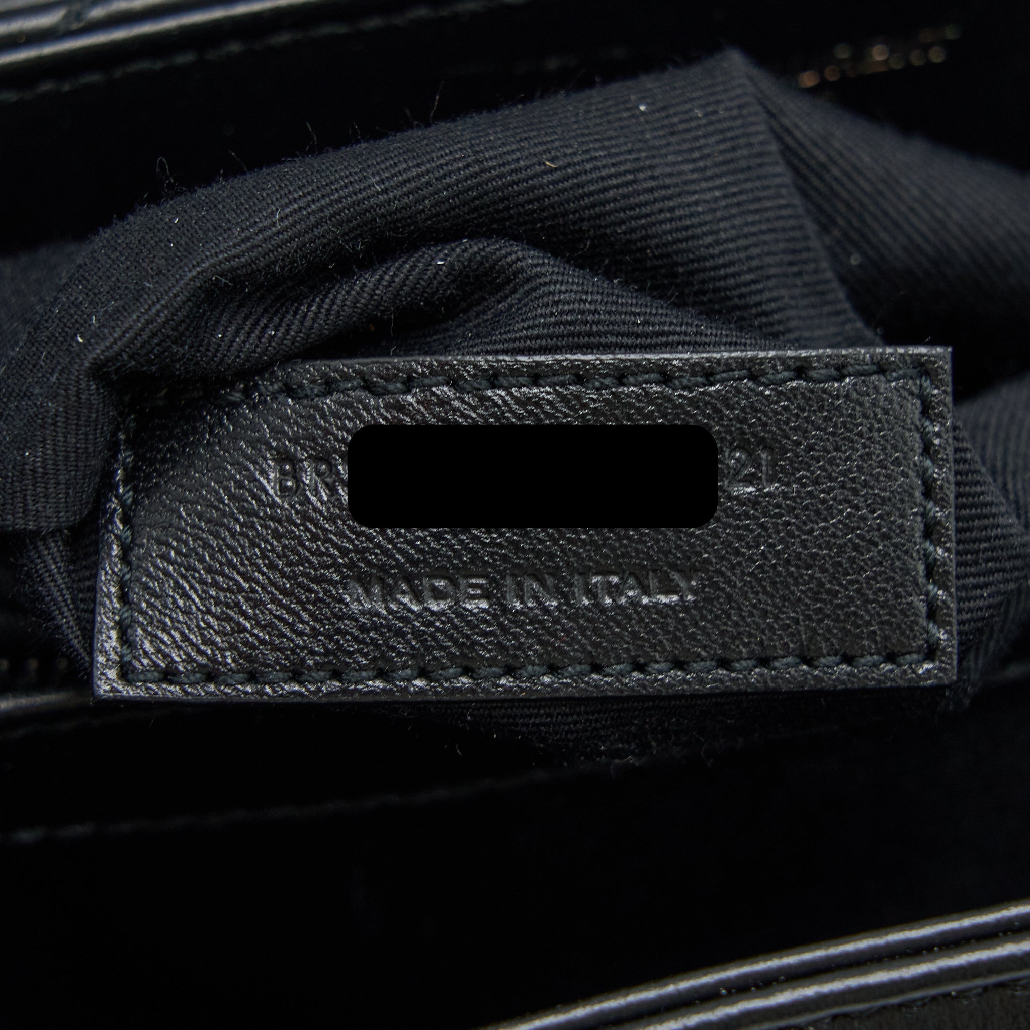 SAINT LAURENT LOULOU TOY STRAP BAG CALFSKIN BLACK WITH BLACK HARDWARE