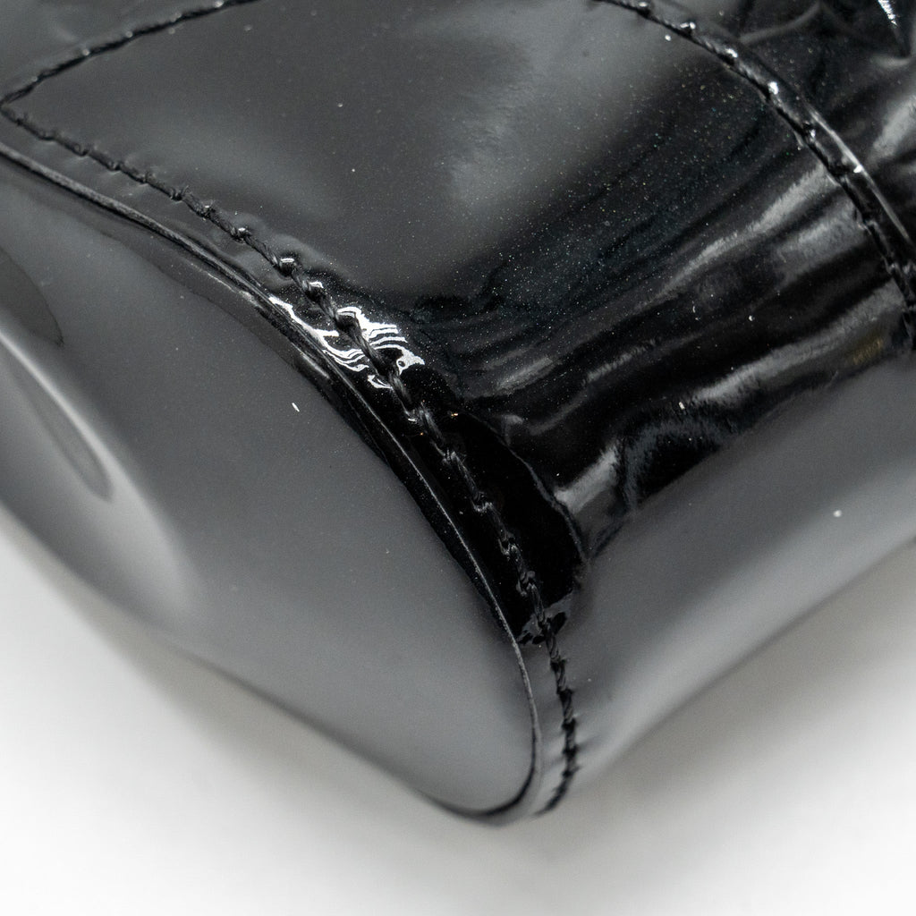 LOUIS VUITTON VERNIS SANTA MONICA CLUTCH PATENT BLACK GHW