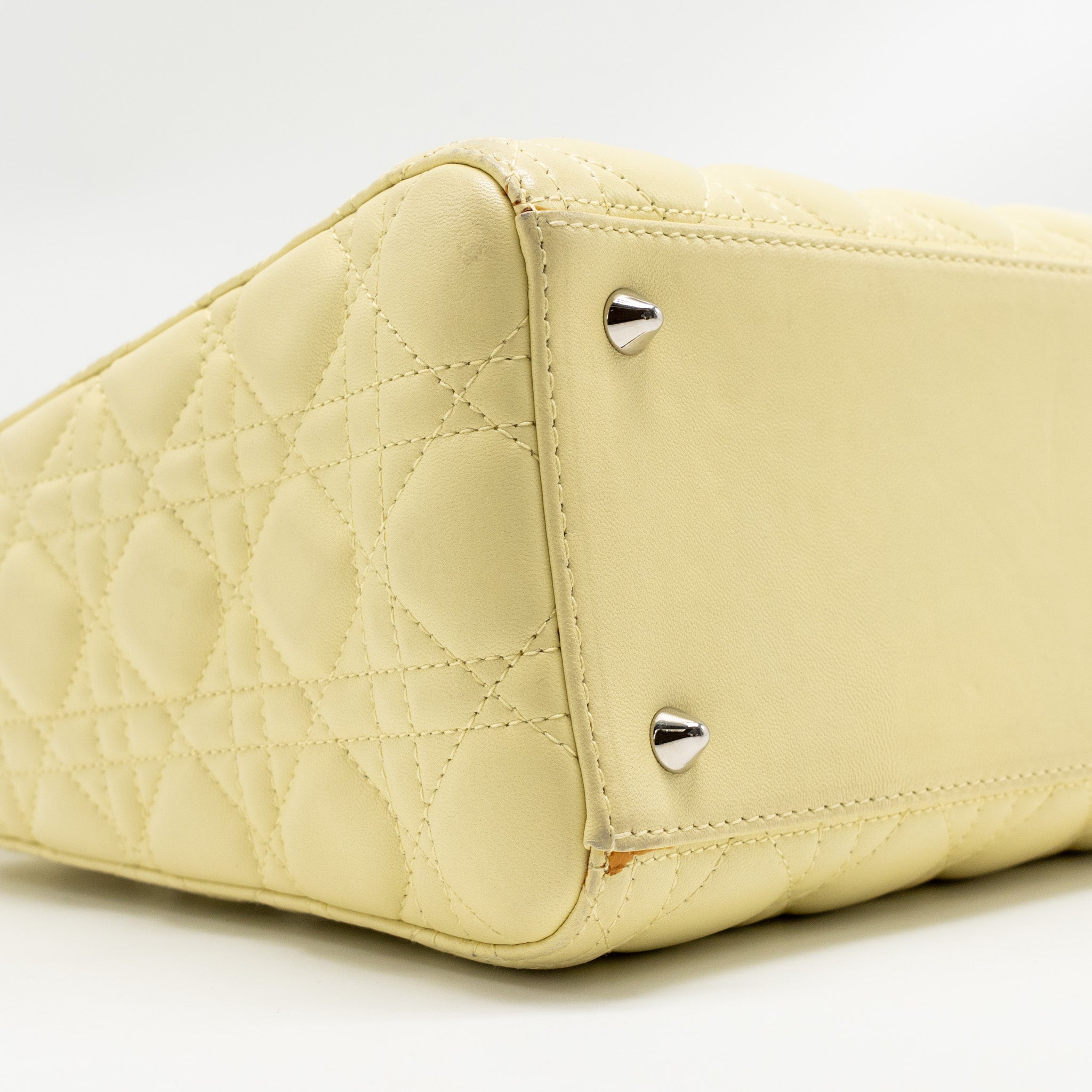 DIOR MEDIUM LADY DIOR LAMBSKIN LIGHT YELLOW SHW