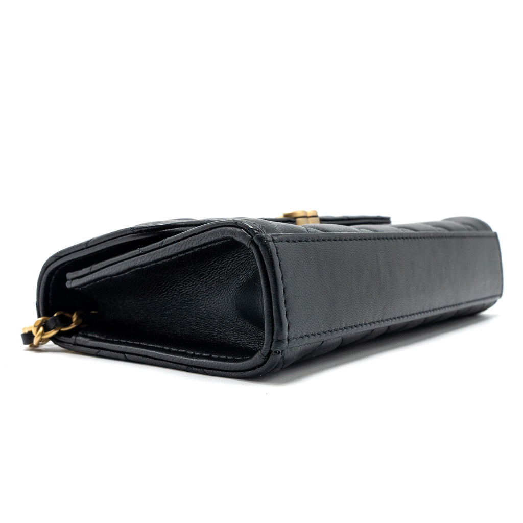 CHANEL 22B FLAP BAG WITH ENAMEL TOP HANDLE LAMBSKIN BLACK GHW (MICROCHIP)