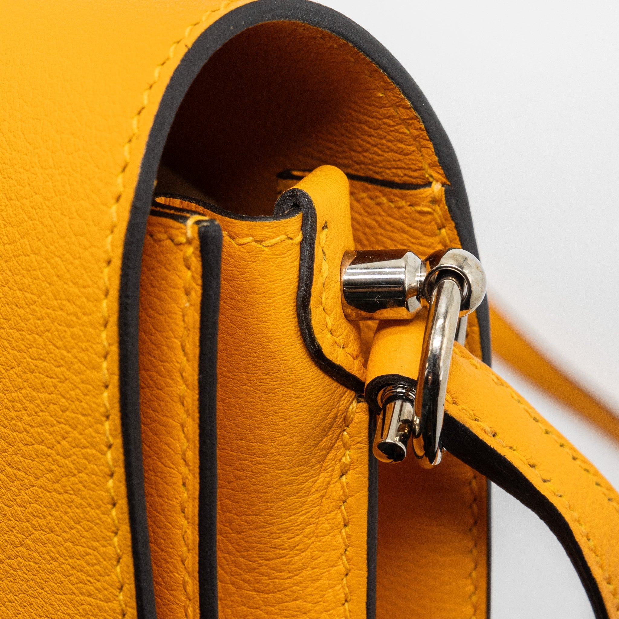 HERMES MINI ROULIS EVERCOLOR JAUNE D’OR LGHW