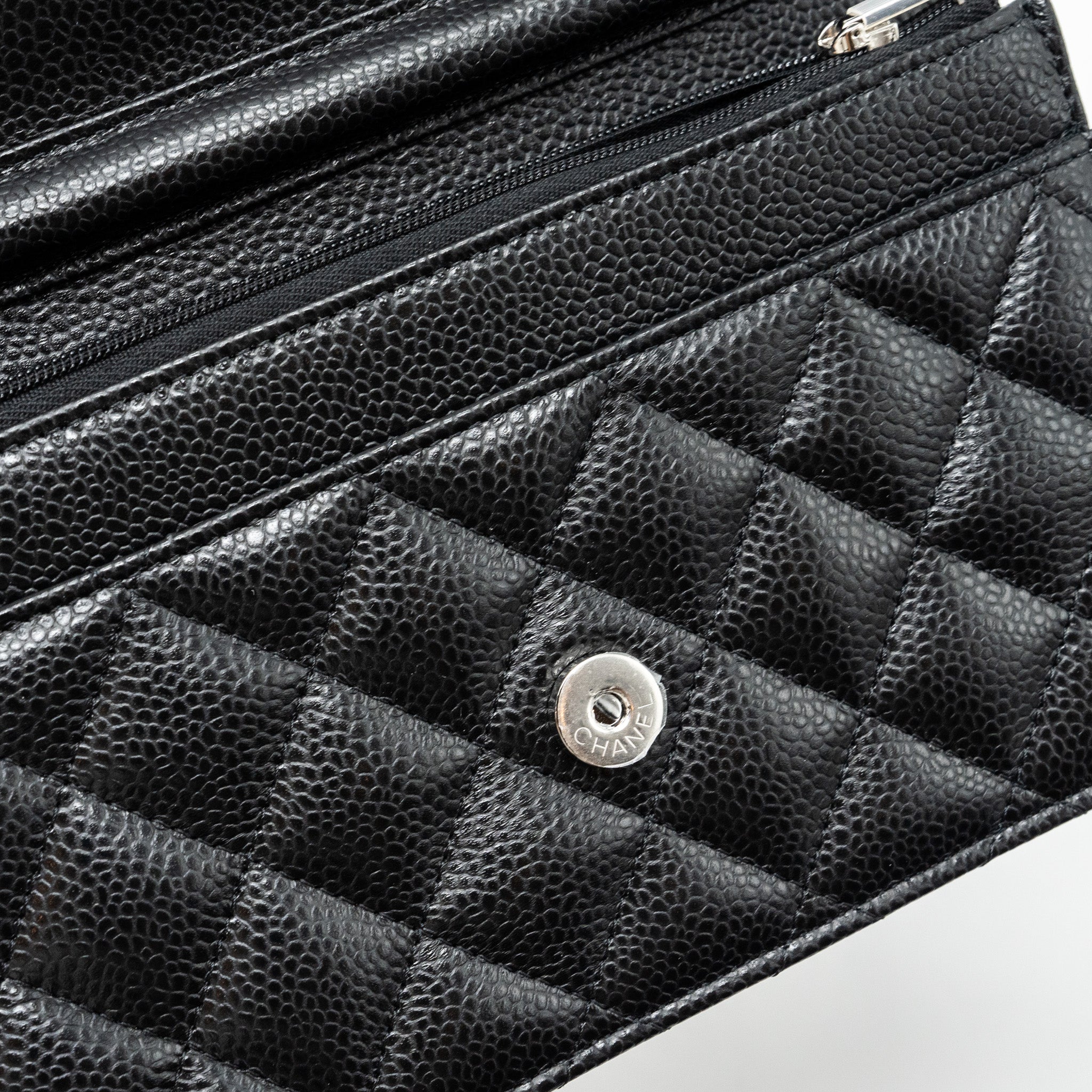 CHANEL CLASSIC WALLET ON CHAIN CAVIAR BLACK SHW (MICROCHIP)