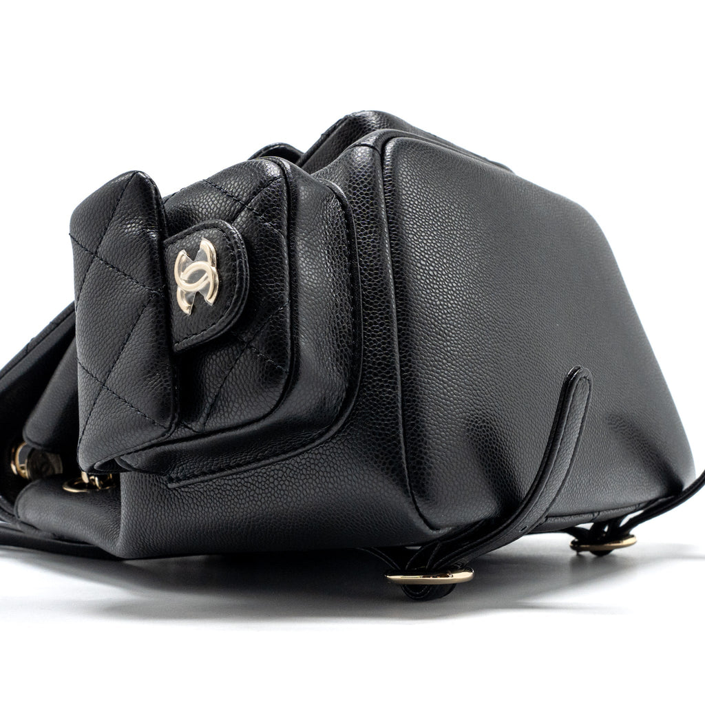 CHANEL 23K TRIPLE POCKET BACKPACK CAVIAR BLACK LGHW (MICROCHIP)