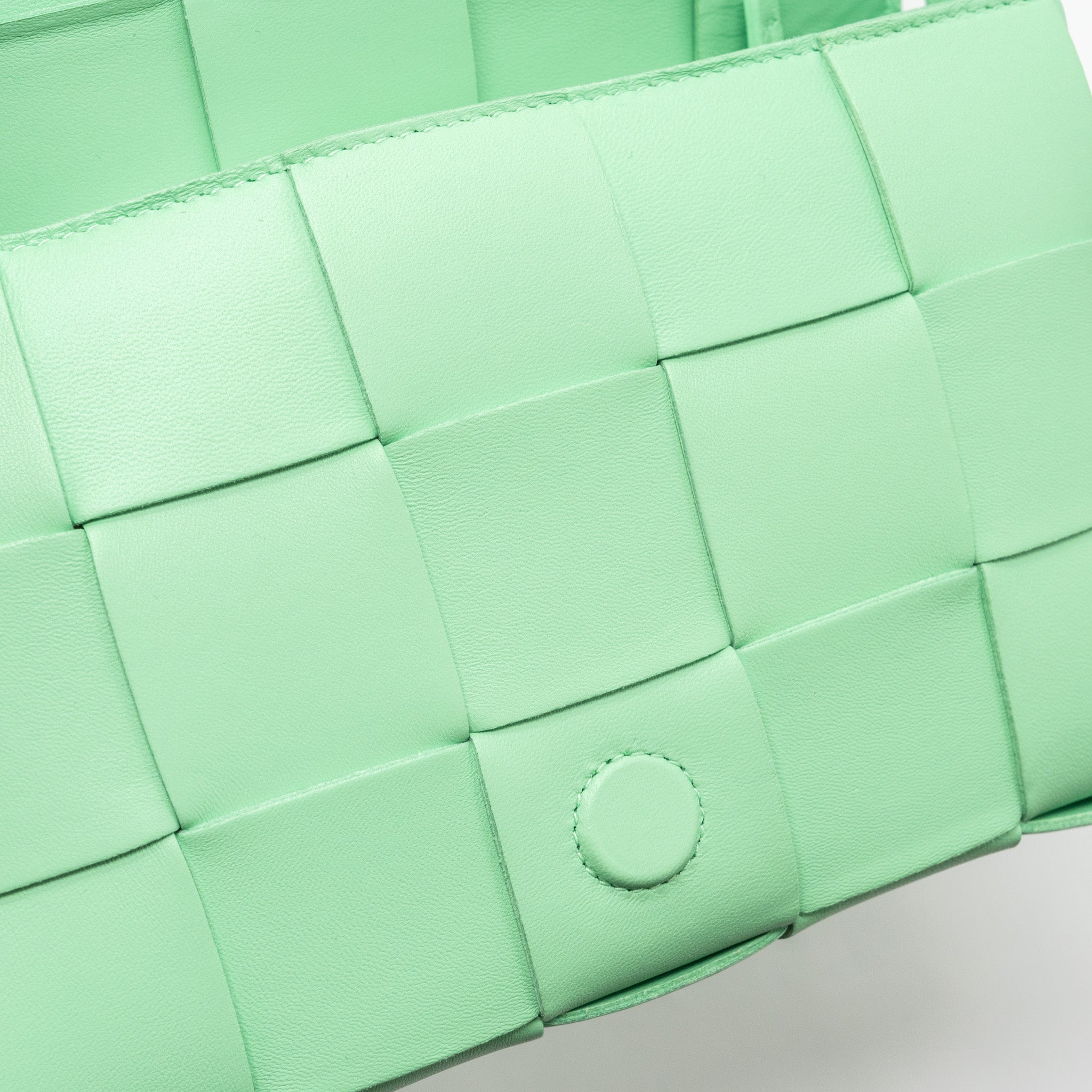 BOTTEGA VENETA CLASSIC CASSETTE BAG LAMBSKIN LIGHT GREEN SHW