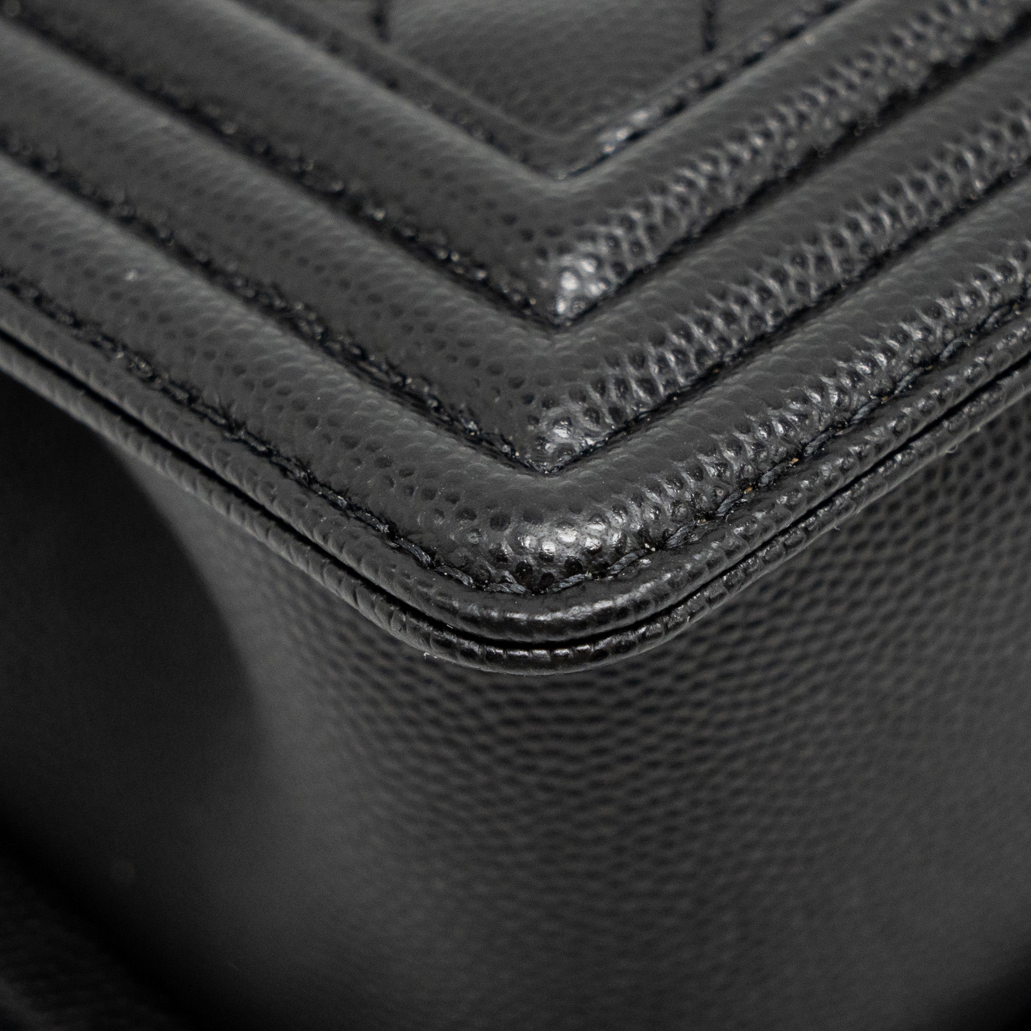 CHANEL SMALL BOY BAG CAVIAR BLACK RUTHENIUM SHW (MICROCHIP)