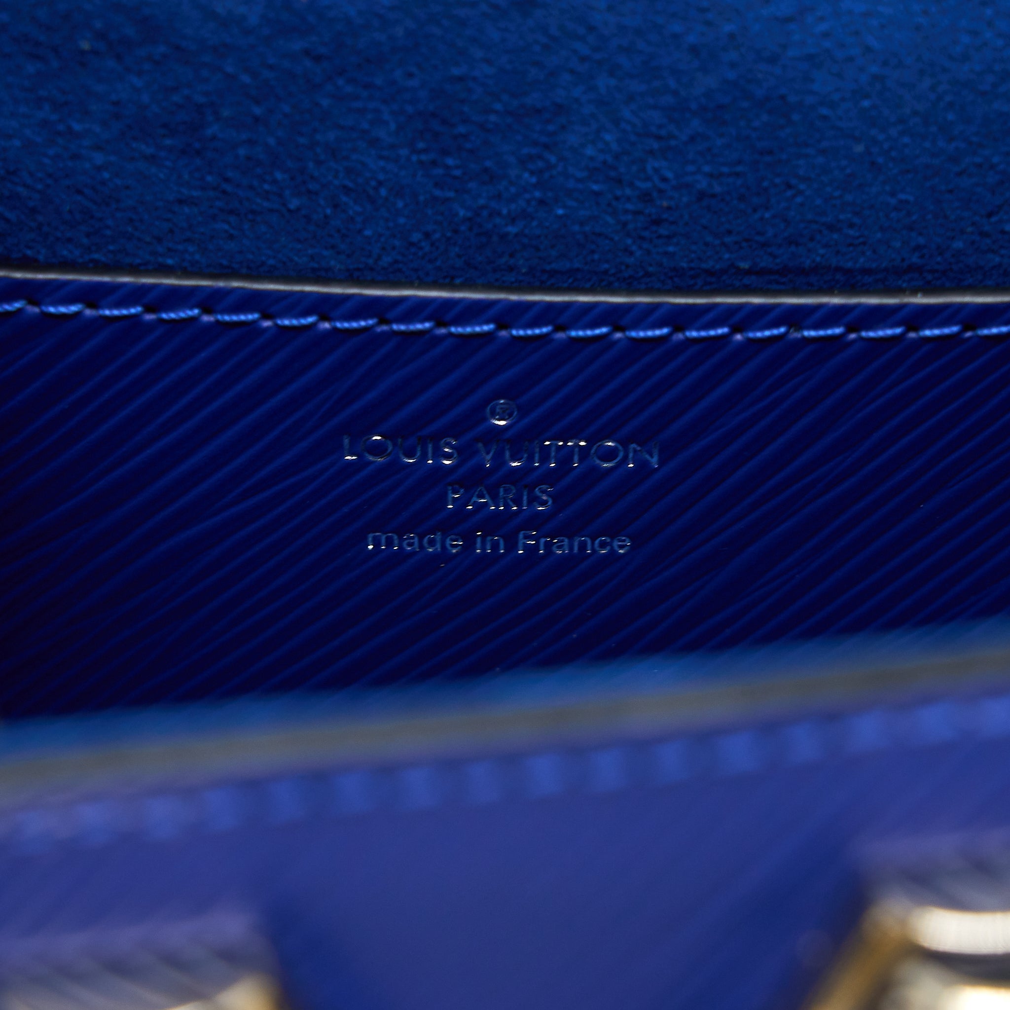 LOUIS VUITTON TWIST PM EPI BLUE SHW
