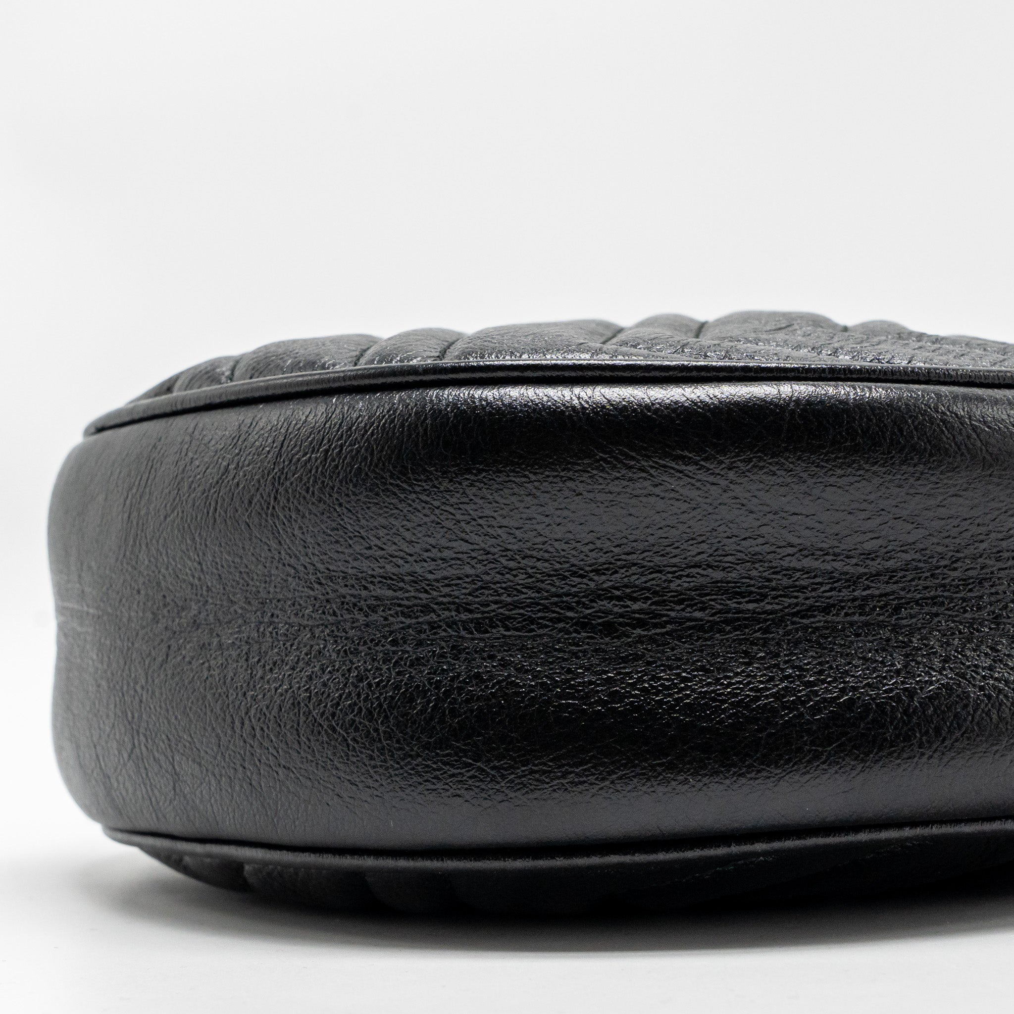 GUCCI GG MARMONT ROUND CROSSBODY BAG CALFSKIN BLACK GHW
