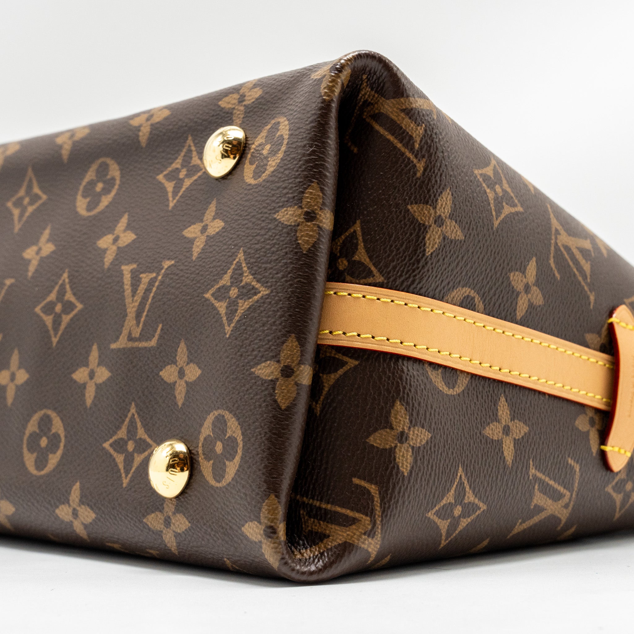 LOUIS VUITTON CARRYALL PM MONOGRAM CANVAS GHW