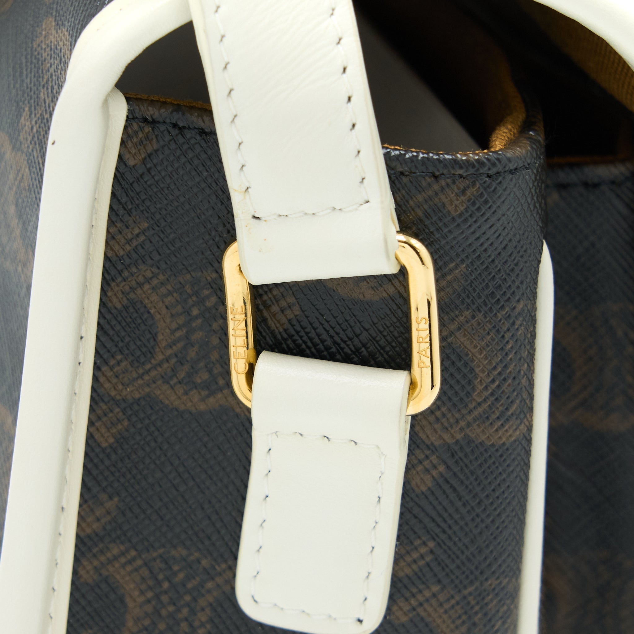 CELINE MEDIUM FOLCO BAG TRIOMPHE CANVAS/WHITE LGHW