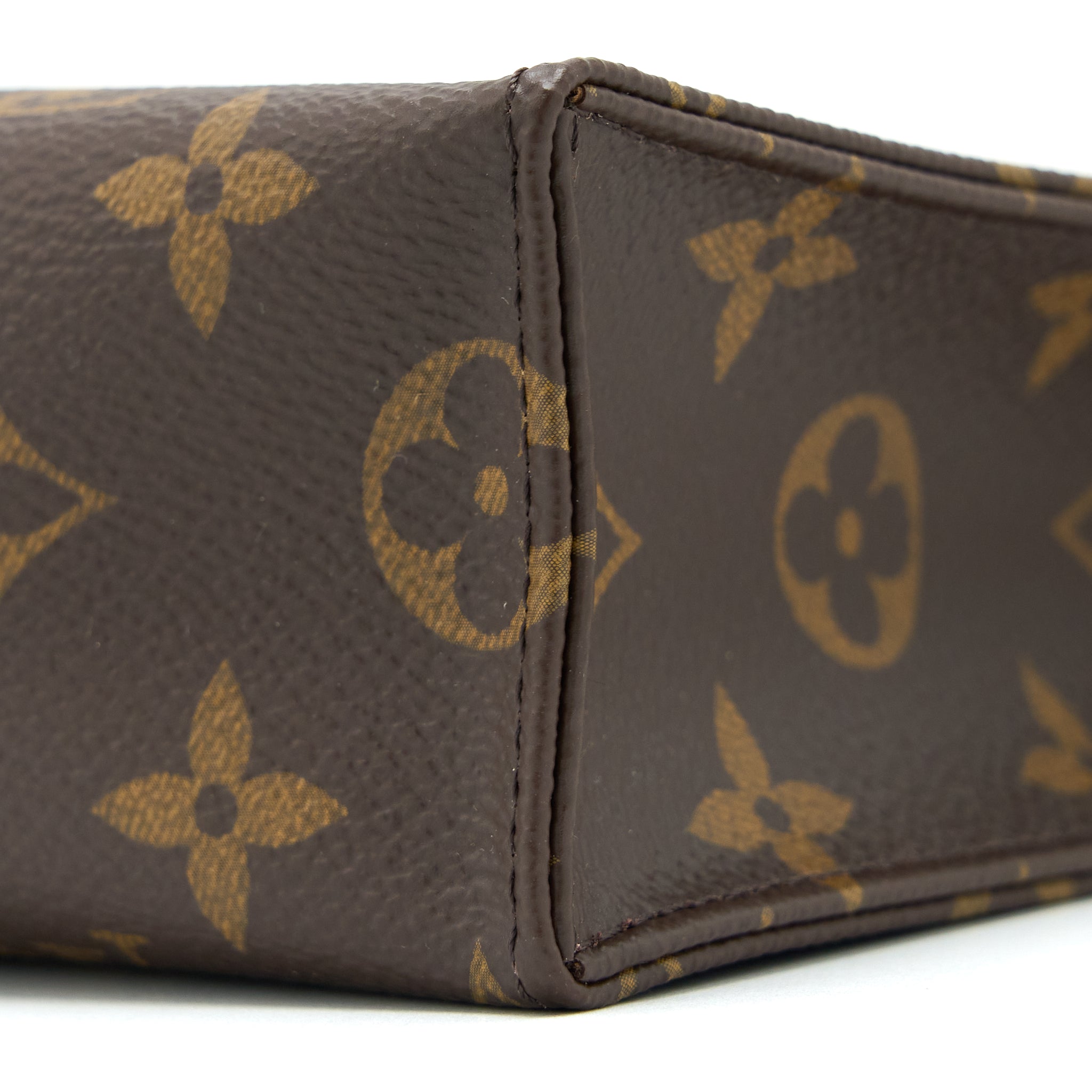 LOUIS VUITTON TOILETRY POCHETTE 26 MONOGRAM CANVAS GHW