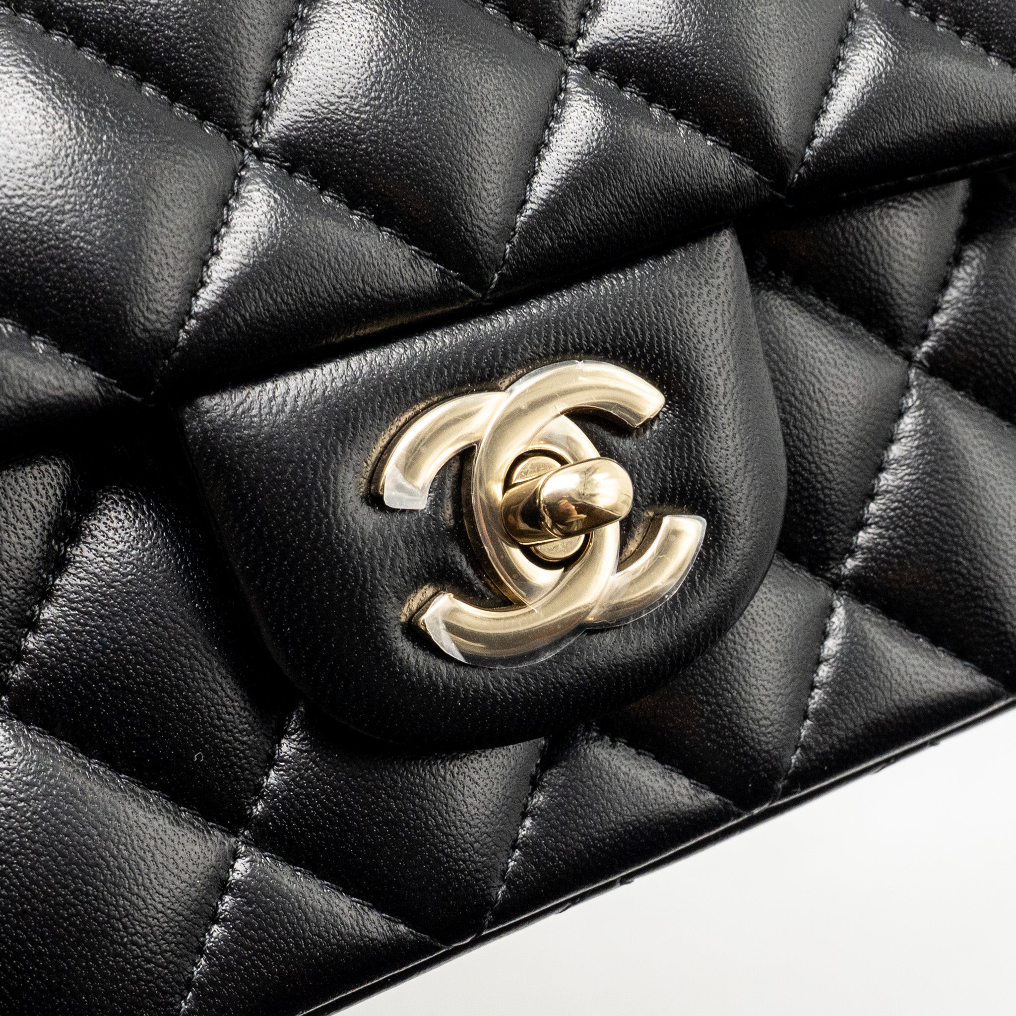 CHANEL TOP HANDLE MINI RECTANGULAR LAMBSKIN BLACK LGHW (MICROCHIP)