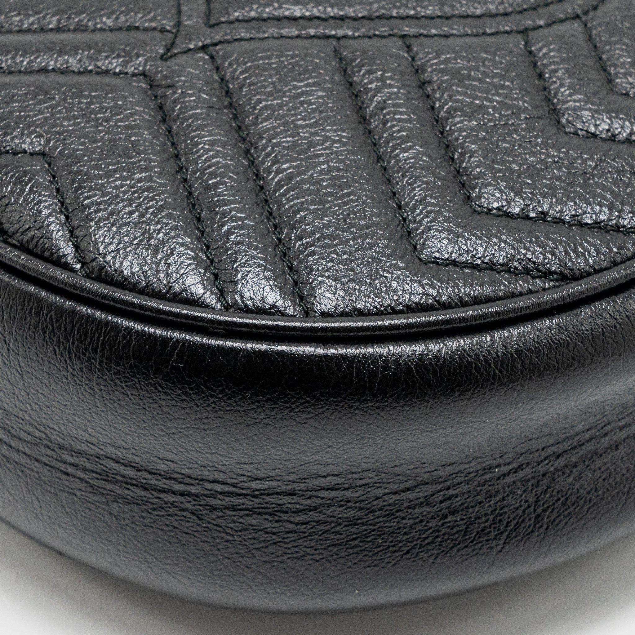 GUCCI GG MARMONT ROUND CROSSBODY BAG CALFSKIN BLACK GHW