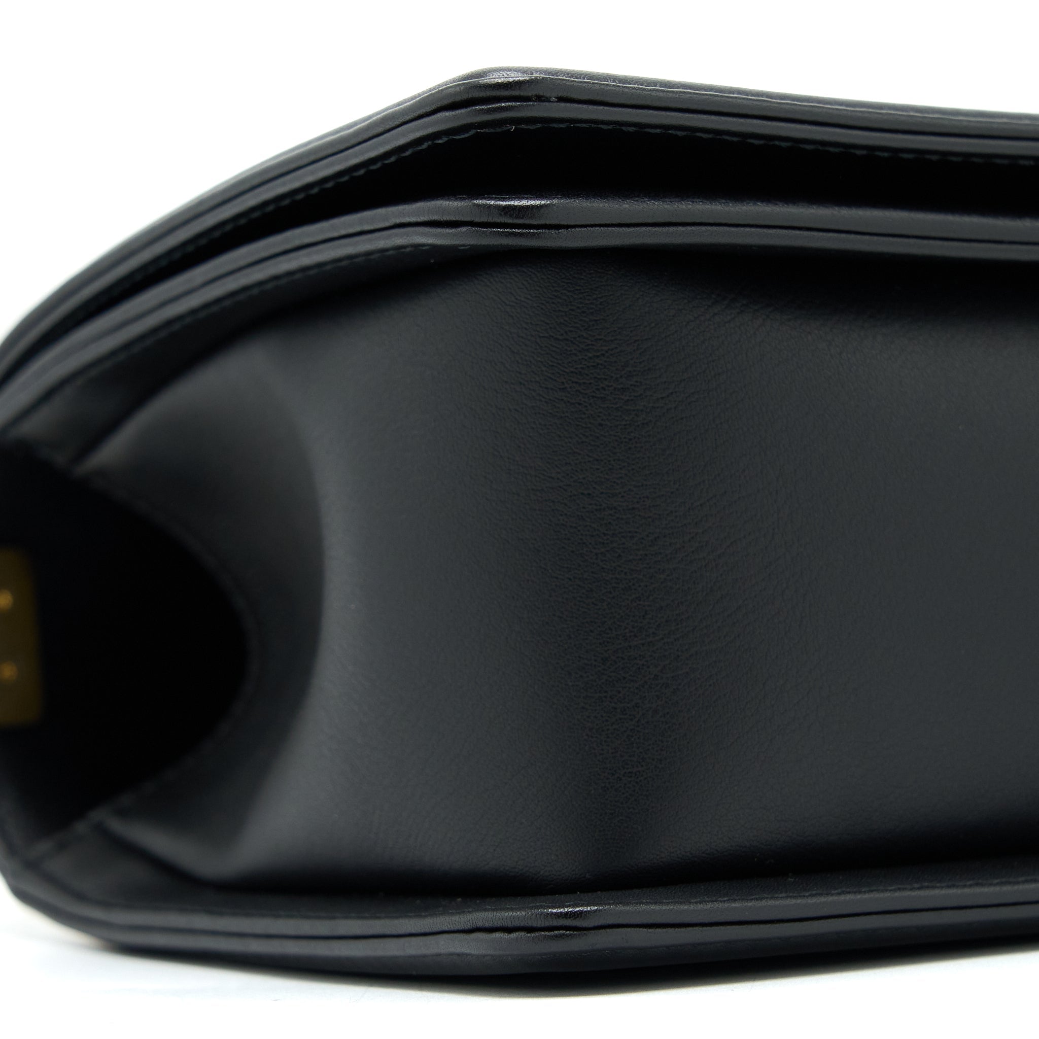 CHANEL MEDIUM BOY BAG CALFSKIN BLACK BRUSHED GHW
