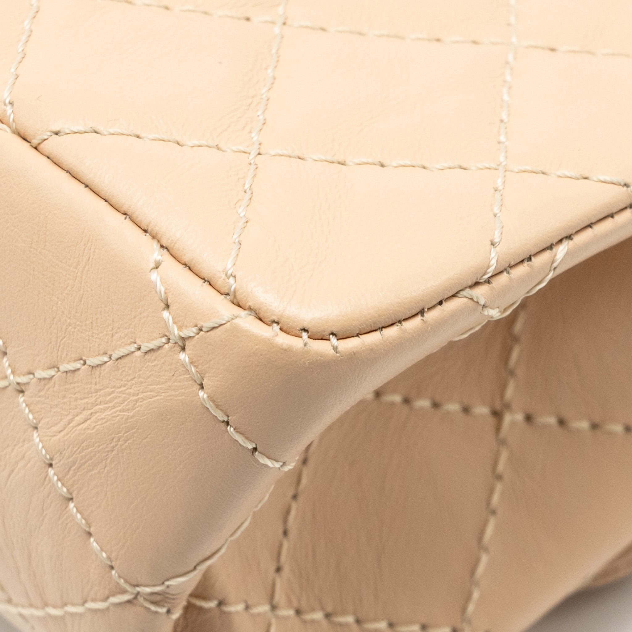 CHANEL SMALL 2.55 REISSUE DOUBLE FLAP BAG AGED CALFSKIN BEIGE GHW