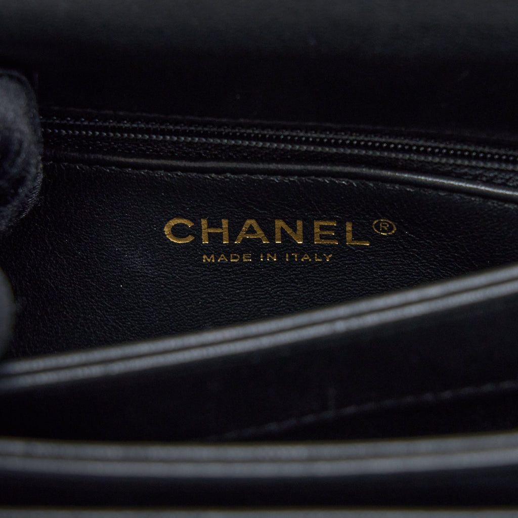 CHANEL CHEVRON TRENDY CC TOP HANDLE FLAP BAG LAMBSKIN BLACK LGHW