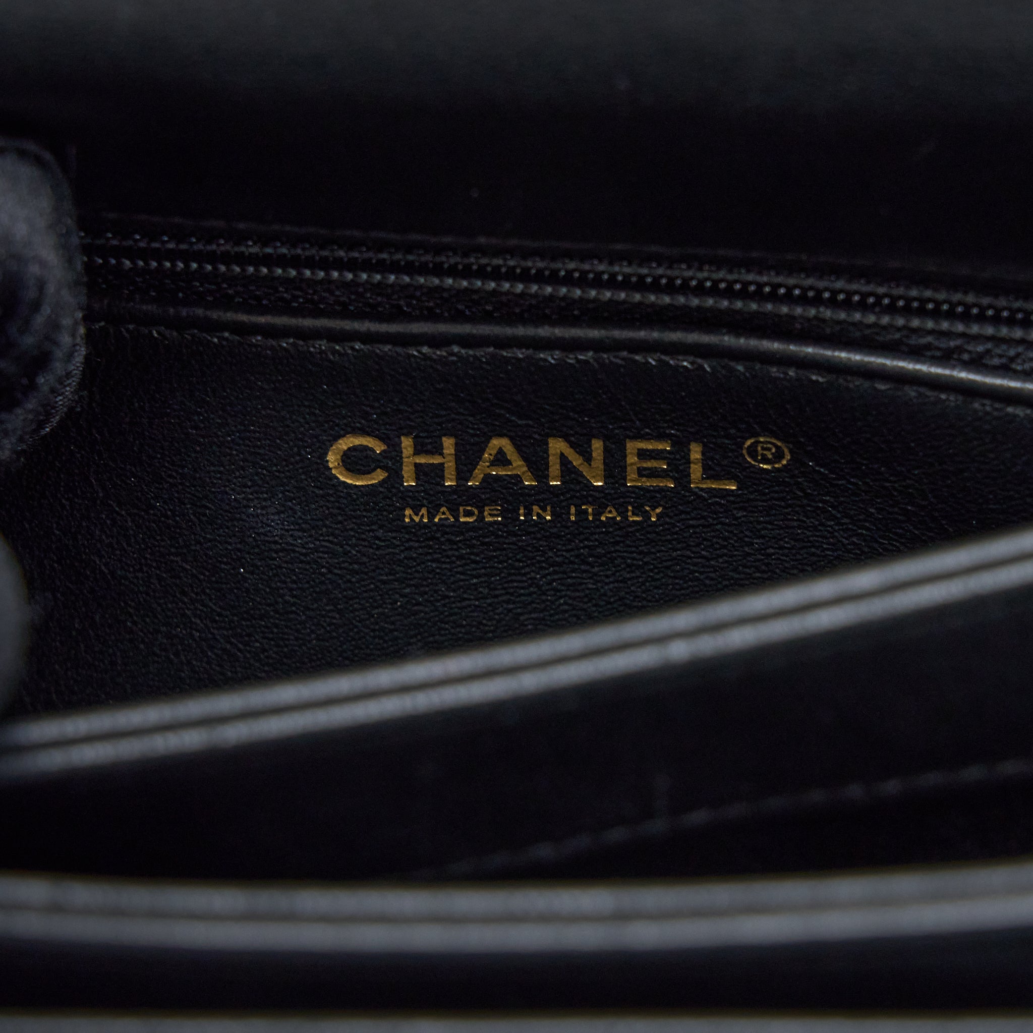 CHANEL CHEVRON TRENDY CC TOP HANDLE FLAP BAG LAMBSKIN BLACK LGHW
