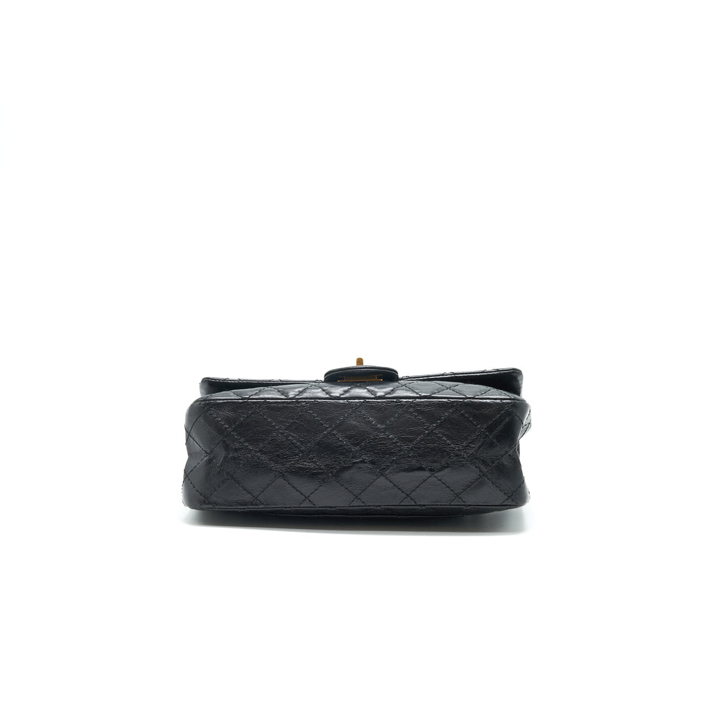 CHANEL 2.55 REISSUE SMALL FLAP BAG AGED CALFSKIN IN BLACK GHW