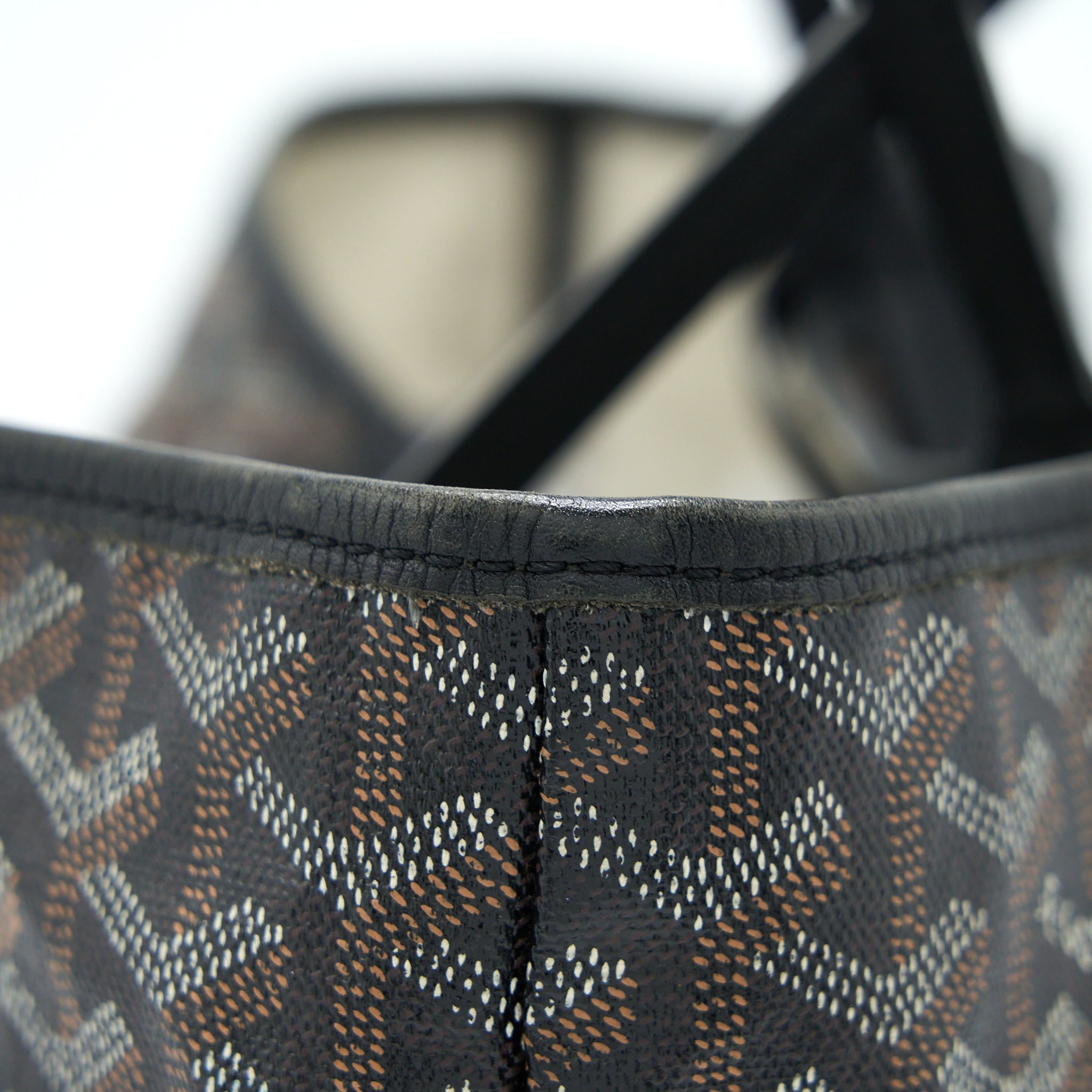 GOYARD ARTOIS PM TOTE CANVAS / CALFSKIN BLACK