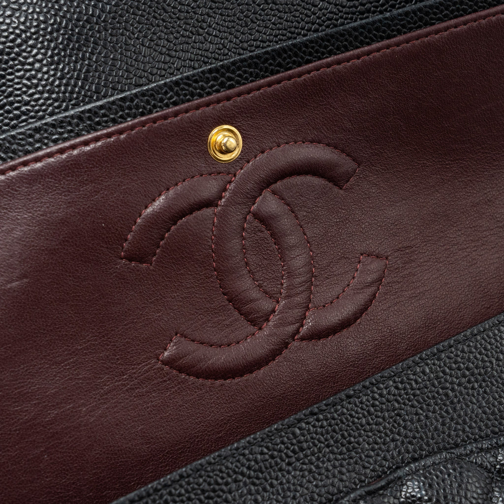 CHANEL MEDIUM CLASSIC DOUBLE FLAP BAG CAVIAR GHW