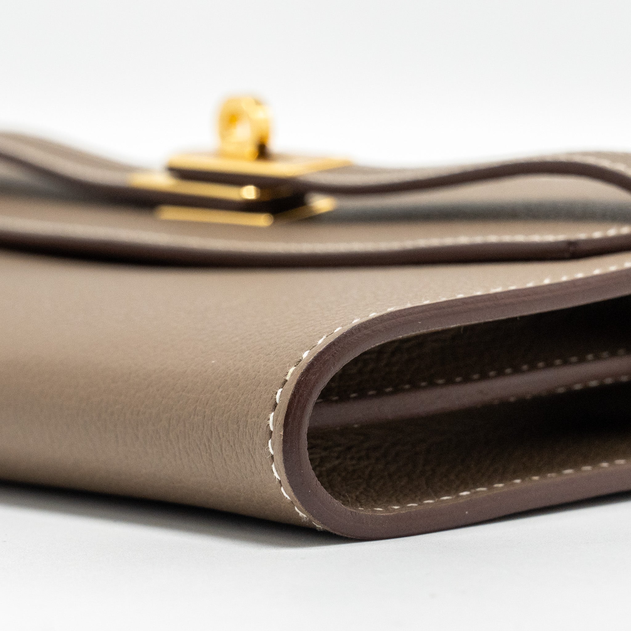 HERMES KELLY TO GO EVERCOLOR ETOUPE GHW
