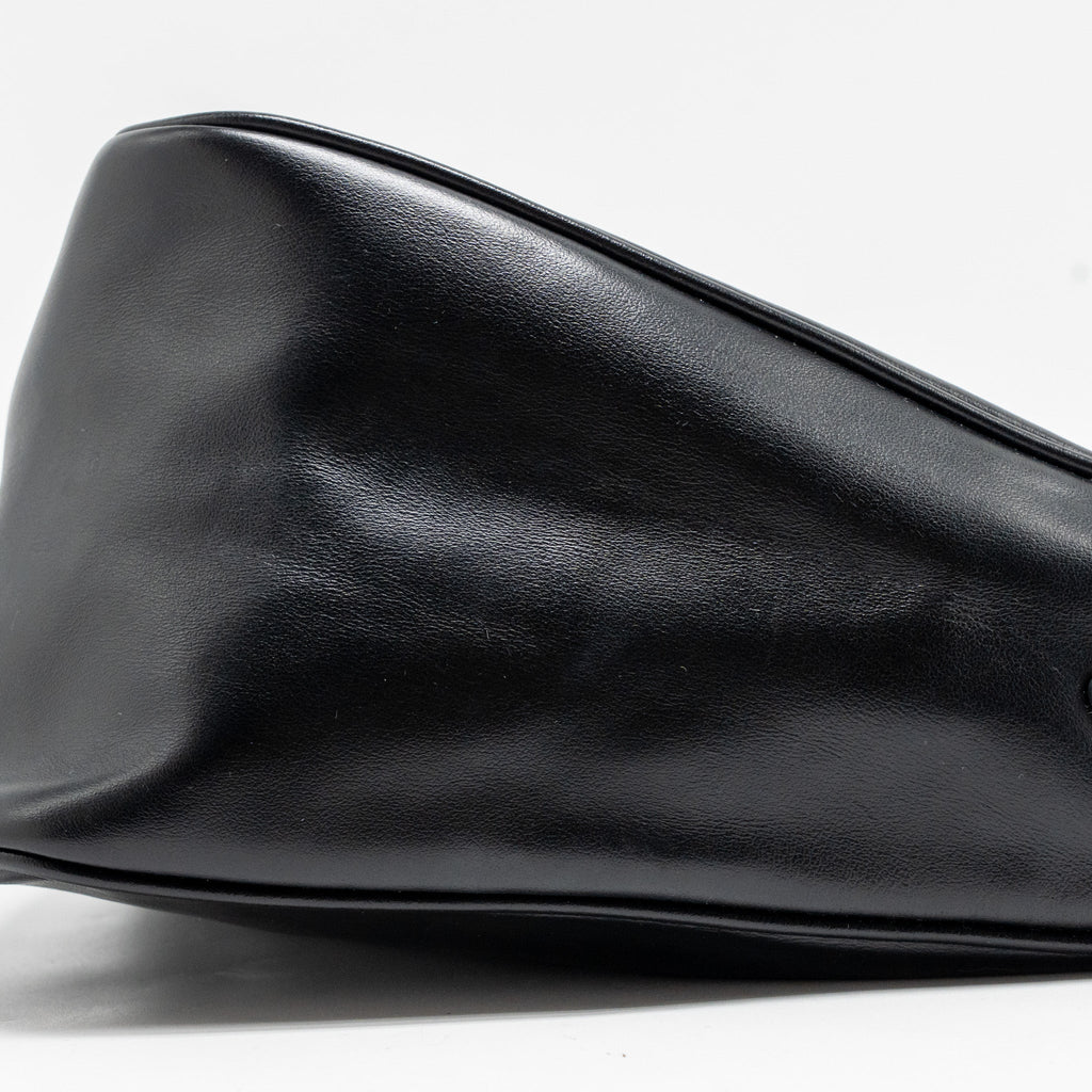 PRADA TRIANGLE SHOULDER BAG LEATHER BLACK SHW