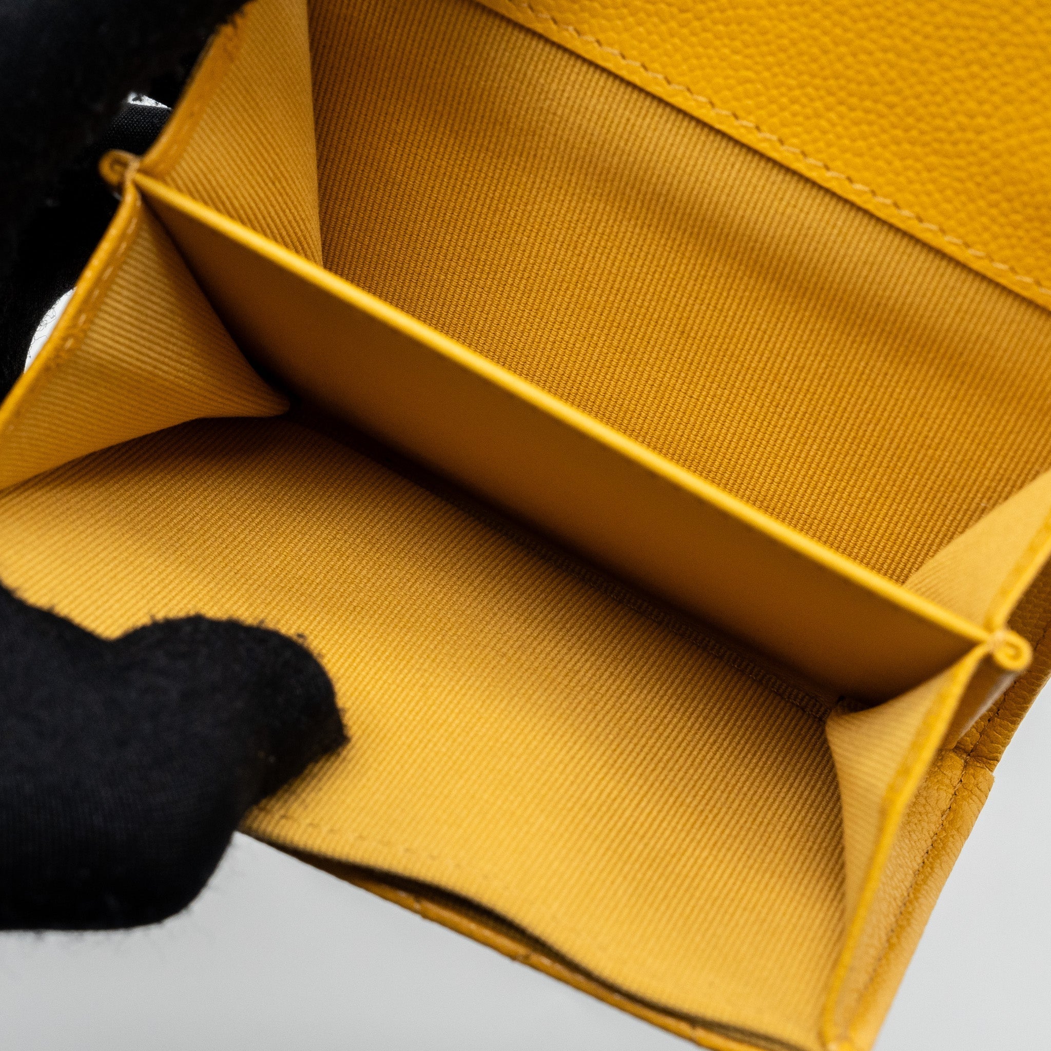 CHANEL CLASSIC FLAP CARD HOLDER CAVIAR YELLOW LGHW (MIRCOCHIP)