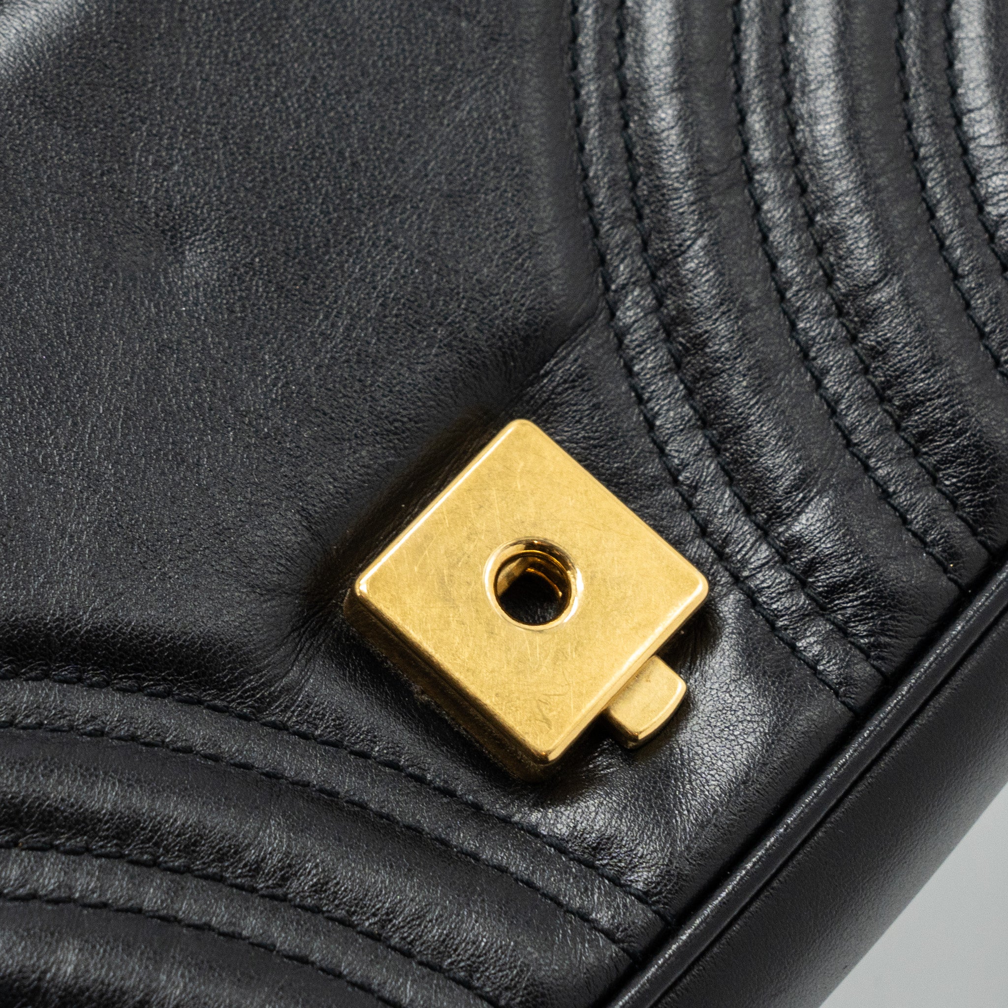 GUCCI MINI GG MARMONT BAG CALFSKIN BLACK BRUSHED GHW