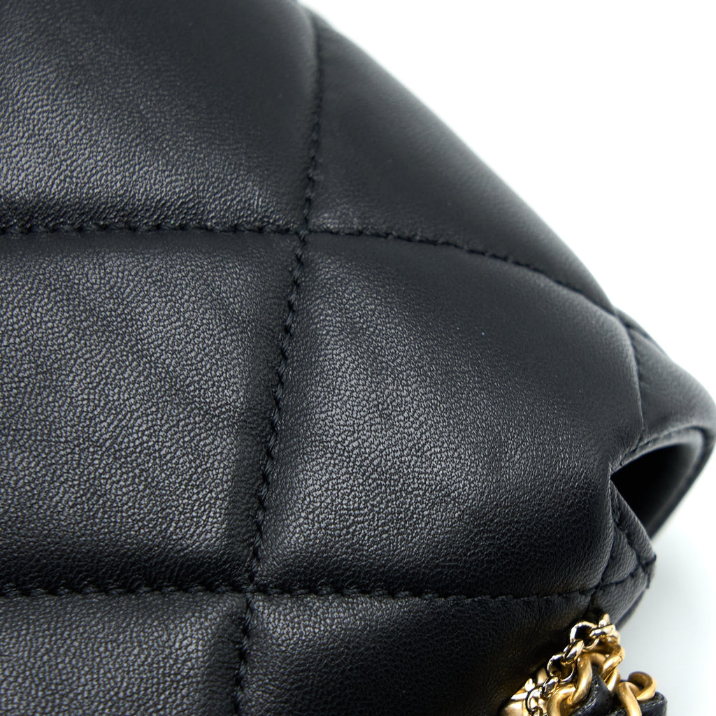 CHANEL QUILTED DETAILED LOGO FLAP BAG LAMBSKIN BLACK GHW (MICROCHIP)