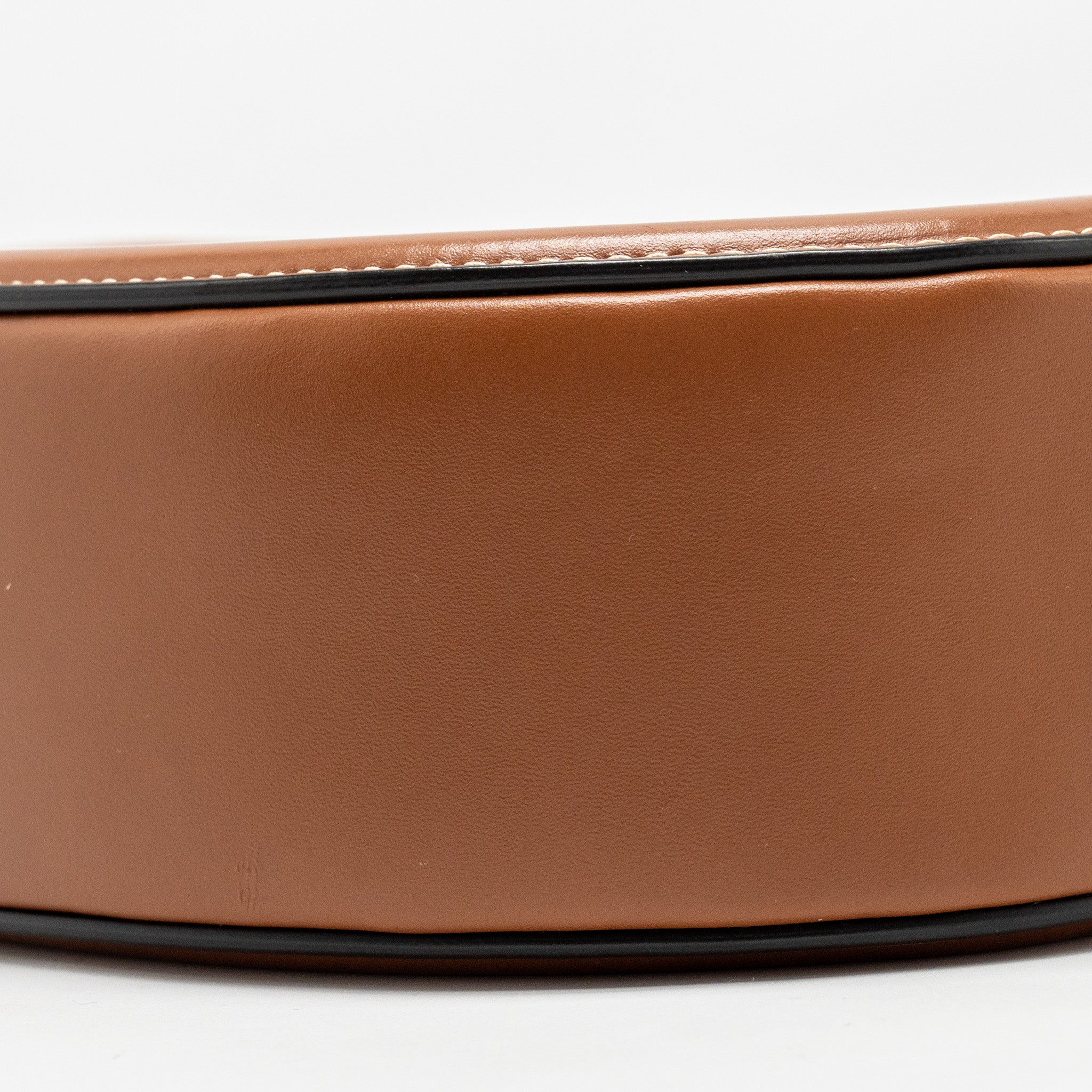 CELINE OVAL BAG SMOOTH CALFSKIN TAN GHW