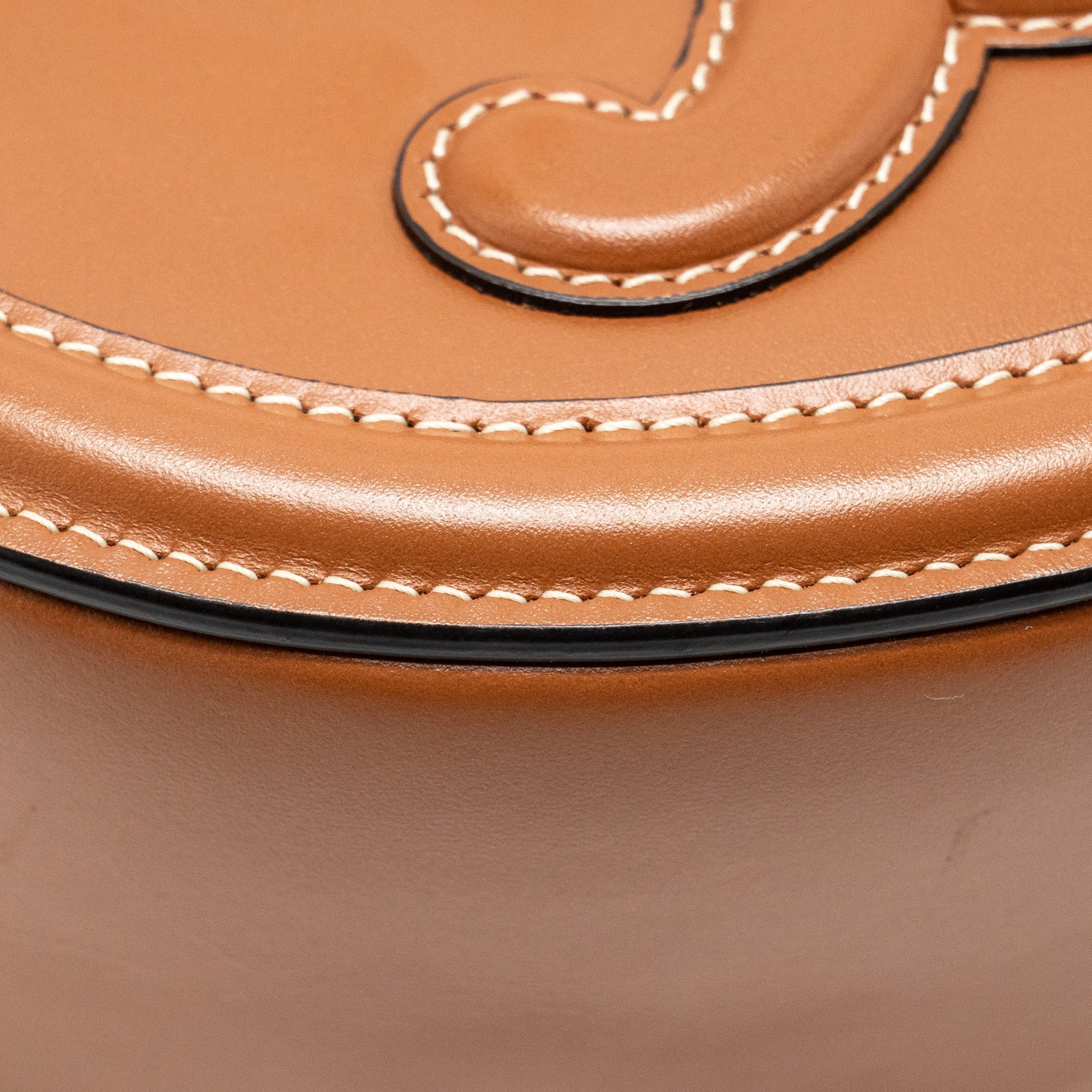 CELINE OVAL BAG SMOOTH CALFSKIN TAN GHW