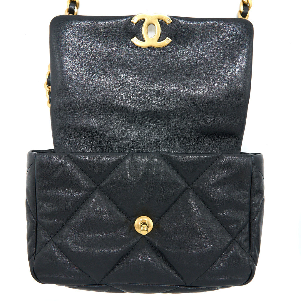 CHANEL SMALL 19 BAG GOATSKIN BLACK GHW