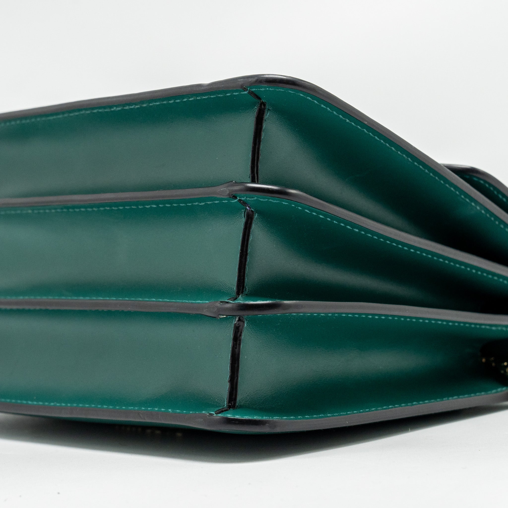 BVLGARI SERPENTI FOREVER TOP HANDLE CALFSKIN GREEN GHW
