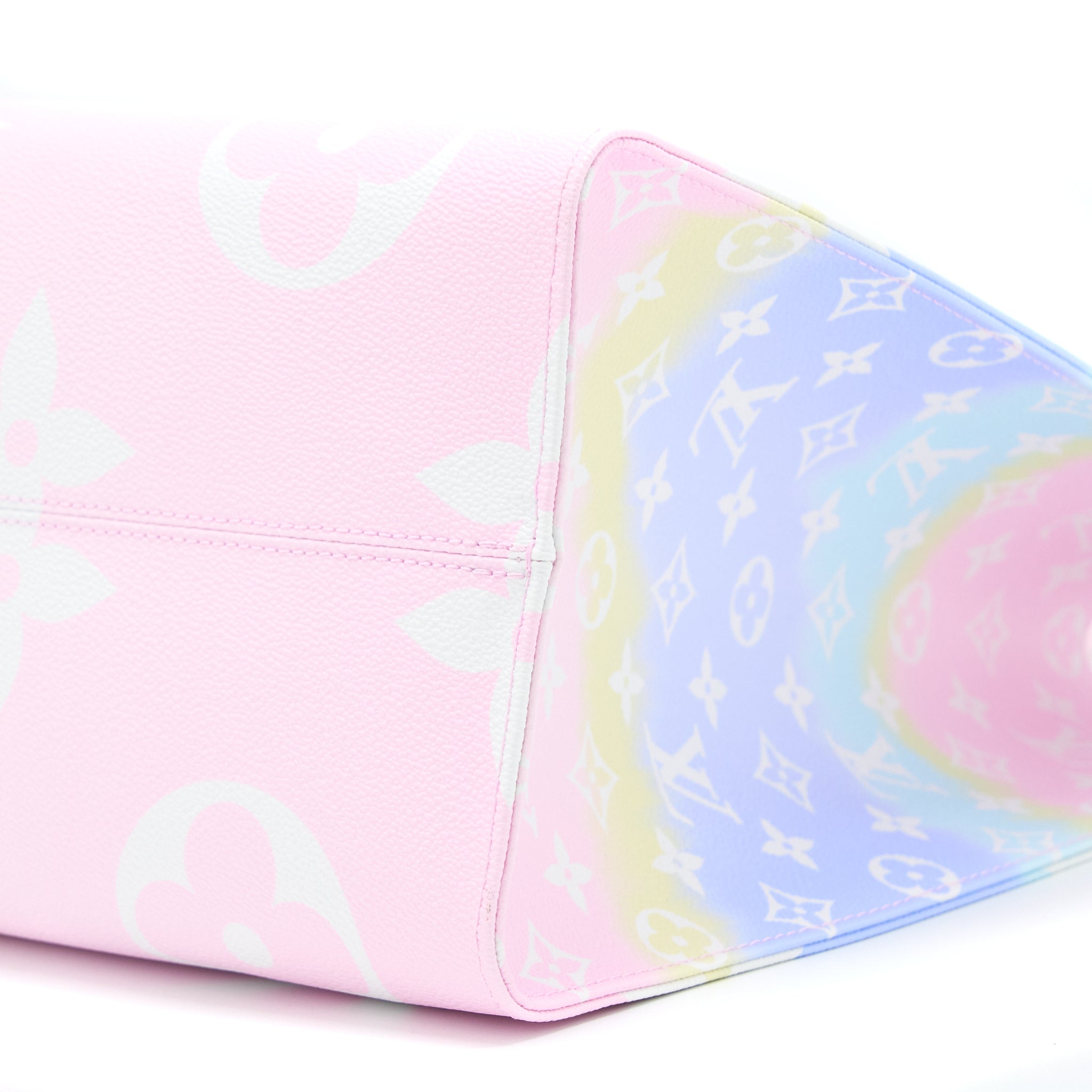 LOUIS VUITTON ESCALE ONTHEGO GM TOTE BAG PASTEL MONOGRAM CANVAS SHW