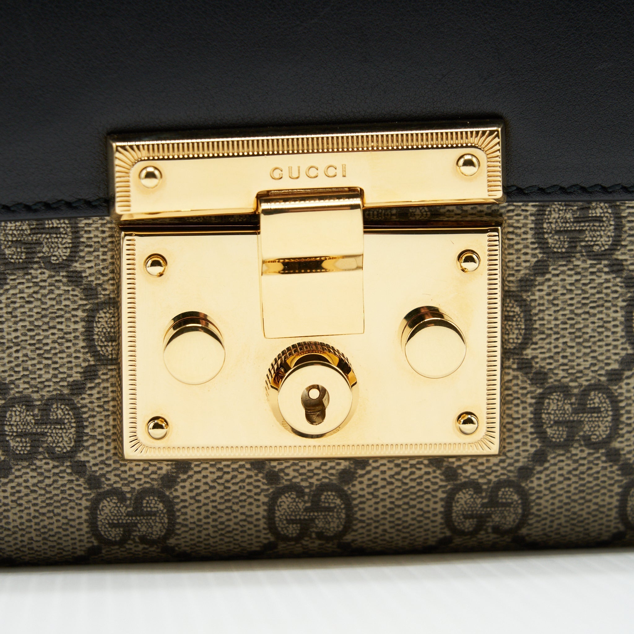 GUCCI SMALL PADLOCK M GG SHOULDER BAG