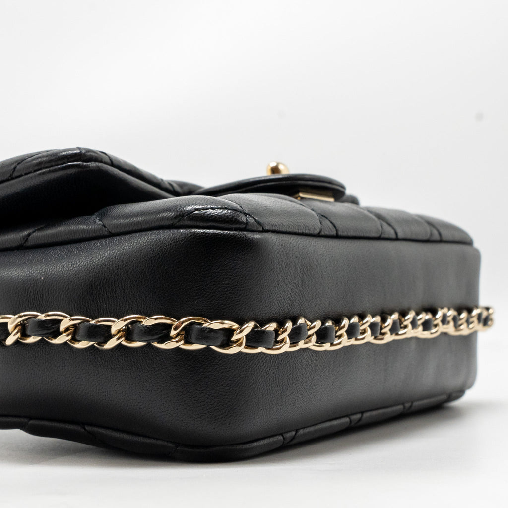 CHANEL QUILTED FLAP BAG WITH PEARL CHAIN LAMBSKIN BLACK LGHW