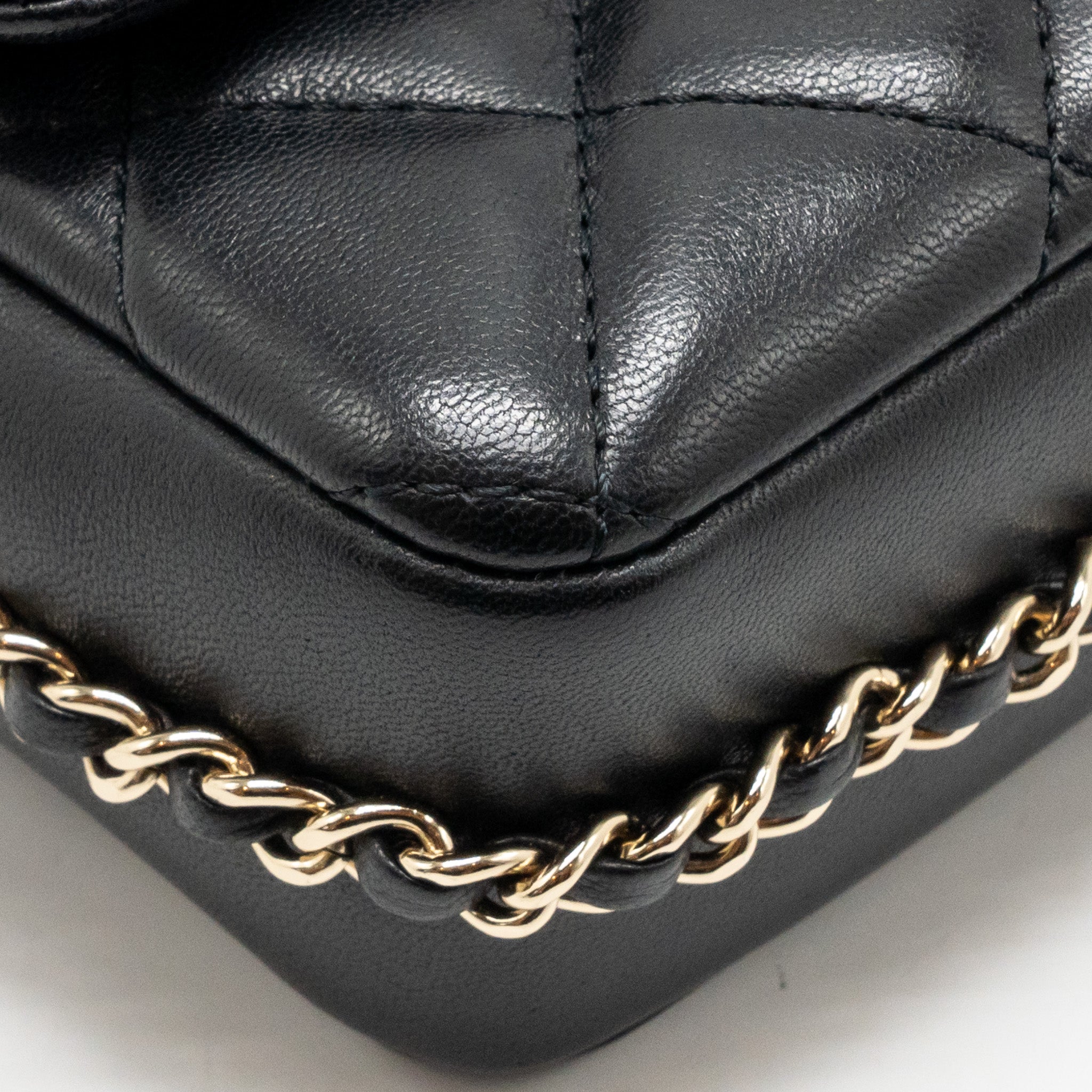 CHANEL QUILTED FLAP BAG WITH PEARL CHAIN LAMBSKIN BLACK LGHW
