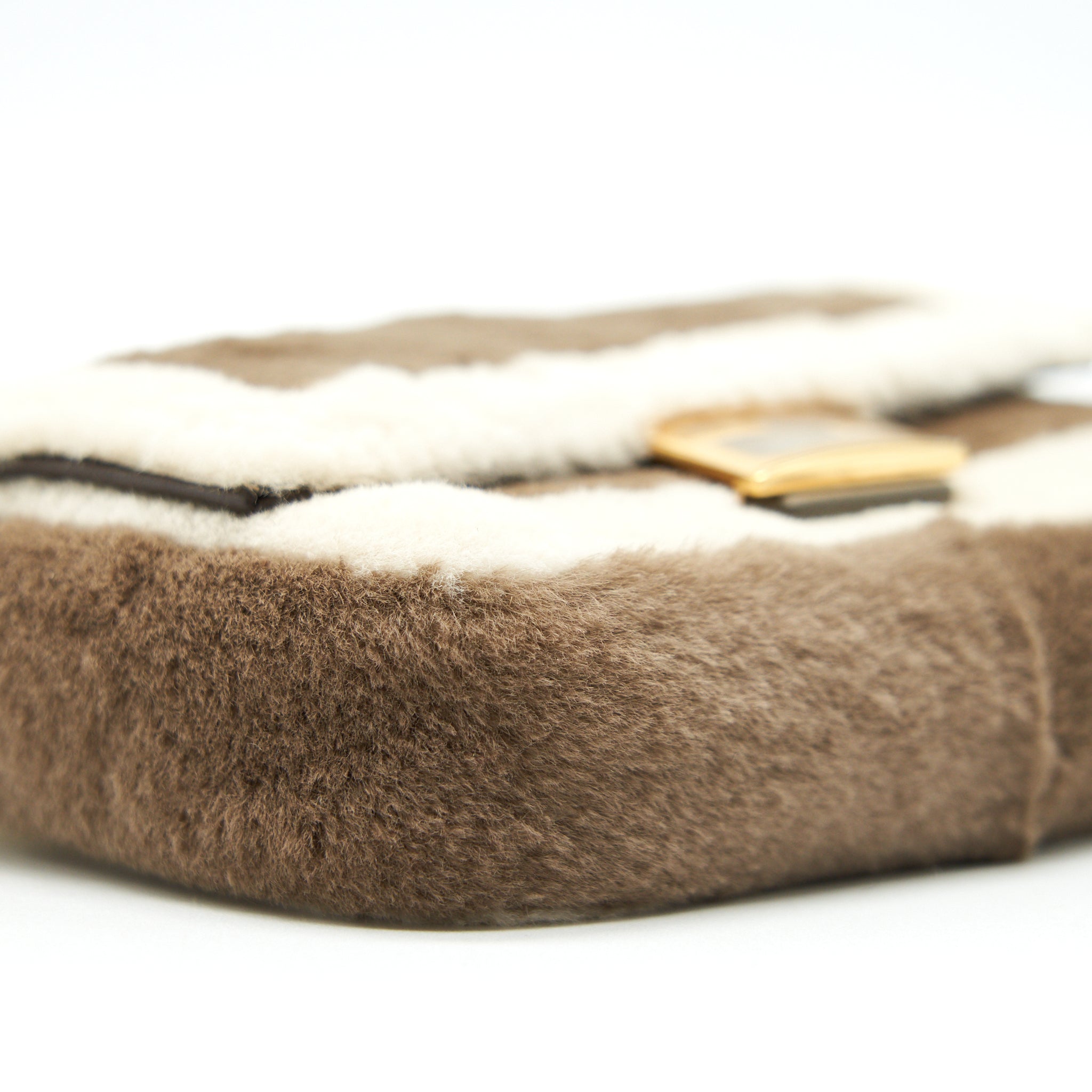 FENDI NANO BAGUETTE BROWN MINK CHARM