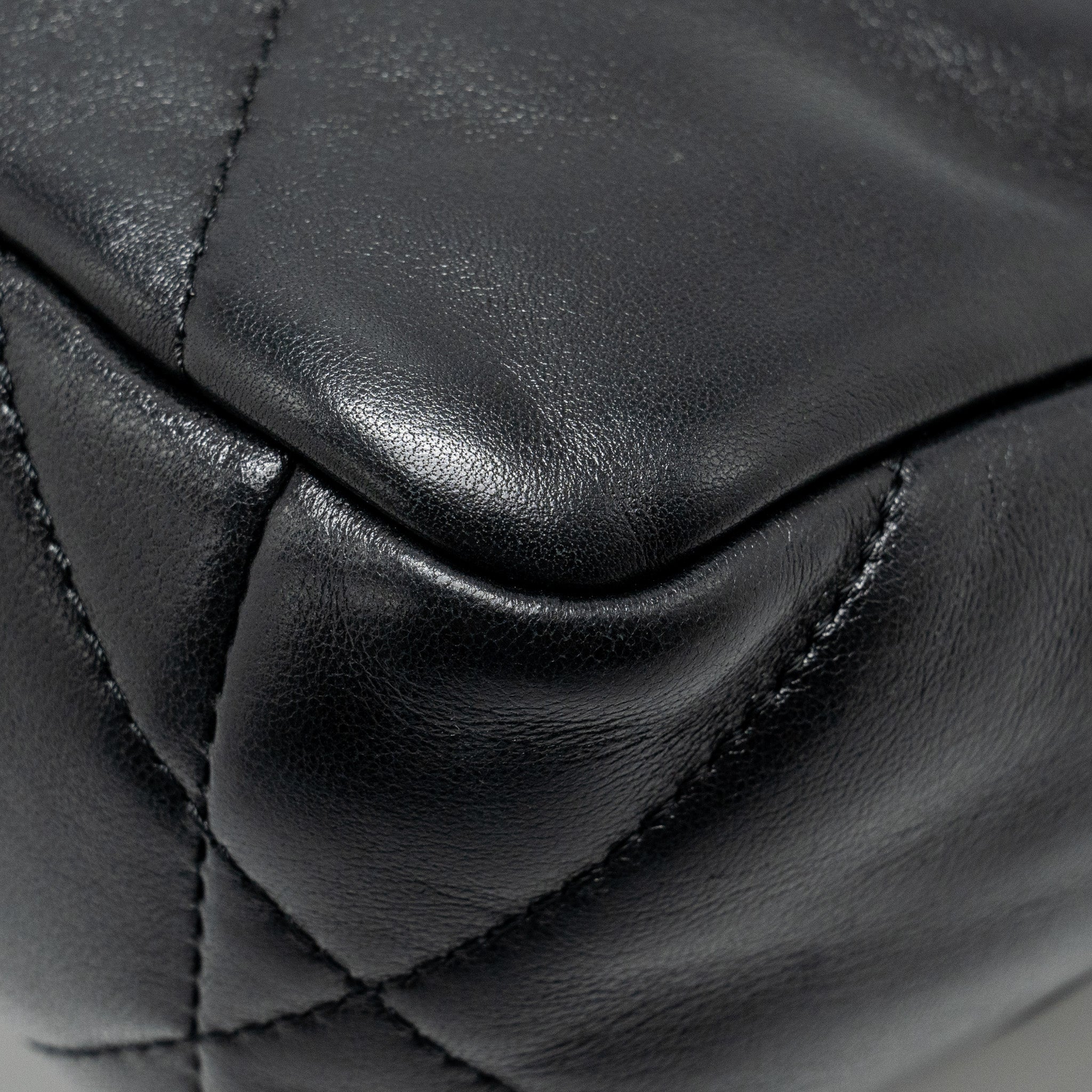 CHANEL SMALL 19BAG LAMBSKIN BLACK MULTICOLOUR HARDWARE