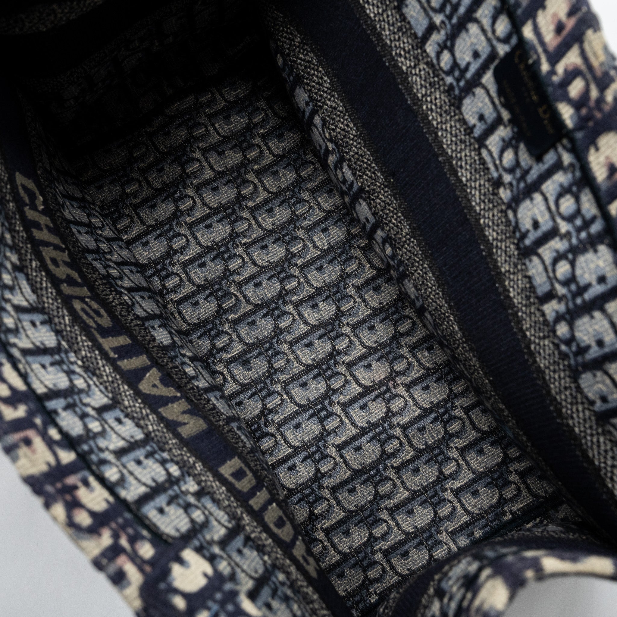 DIOR MEDIUM BOOK TOTE BLUE OBLIQUE EMBOIDERY