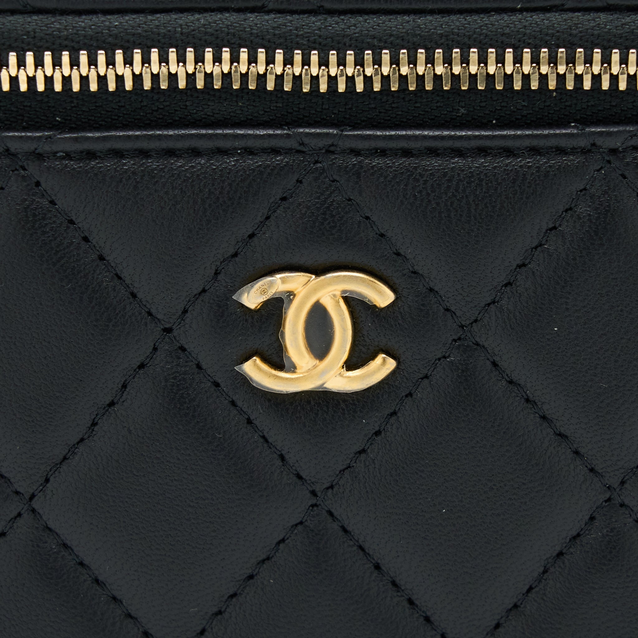 CHANEL PEARL CRUSH LONG VANITY CASE LAMBSKIN BLACK GHW (MICROCHIP)