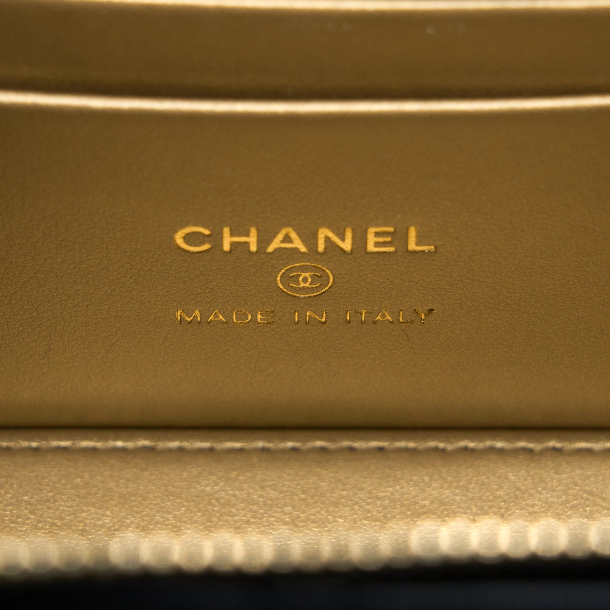 CHANEL PEARL CRUSH LONG VANITY CASE LAMBSKIN BLACK GHW (MICROCHIP)