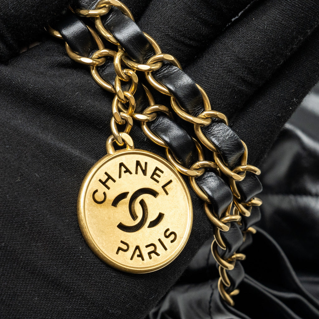 CHANEL MEDIUM 22 BAG SHINY CALFSKIN BLACK GHW